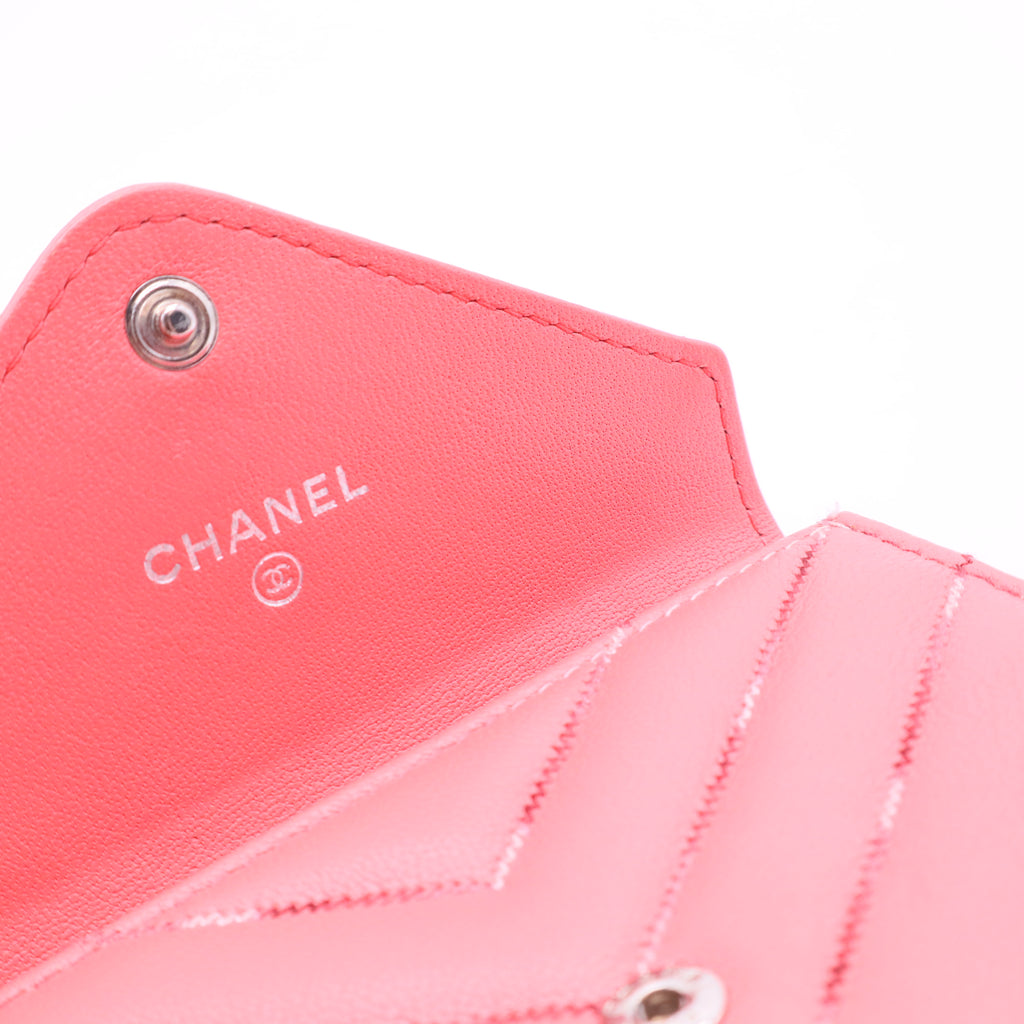 Chevron Lambskin Compact Wallet Pink