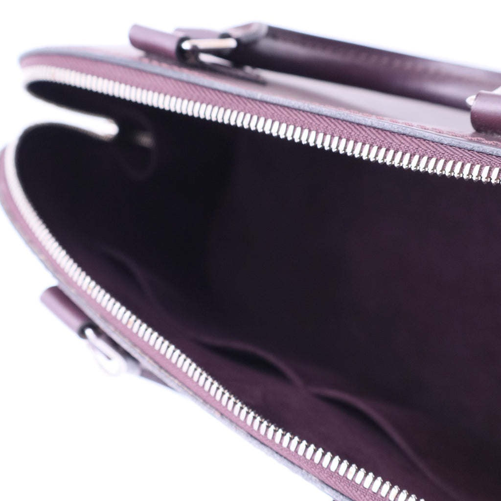 Quetsche Epi Leather Alma PM Bag
