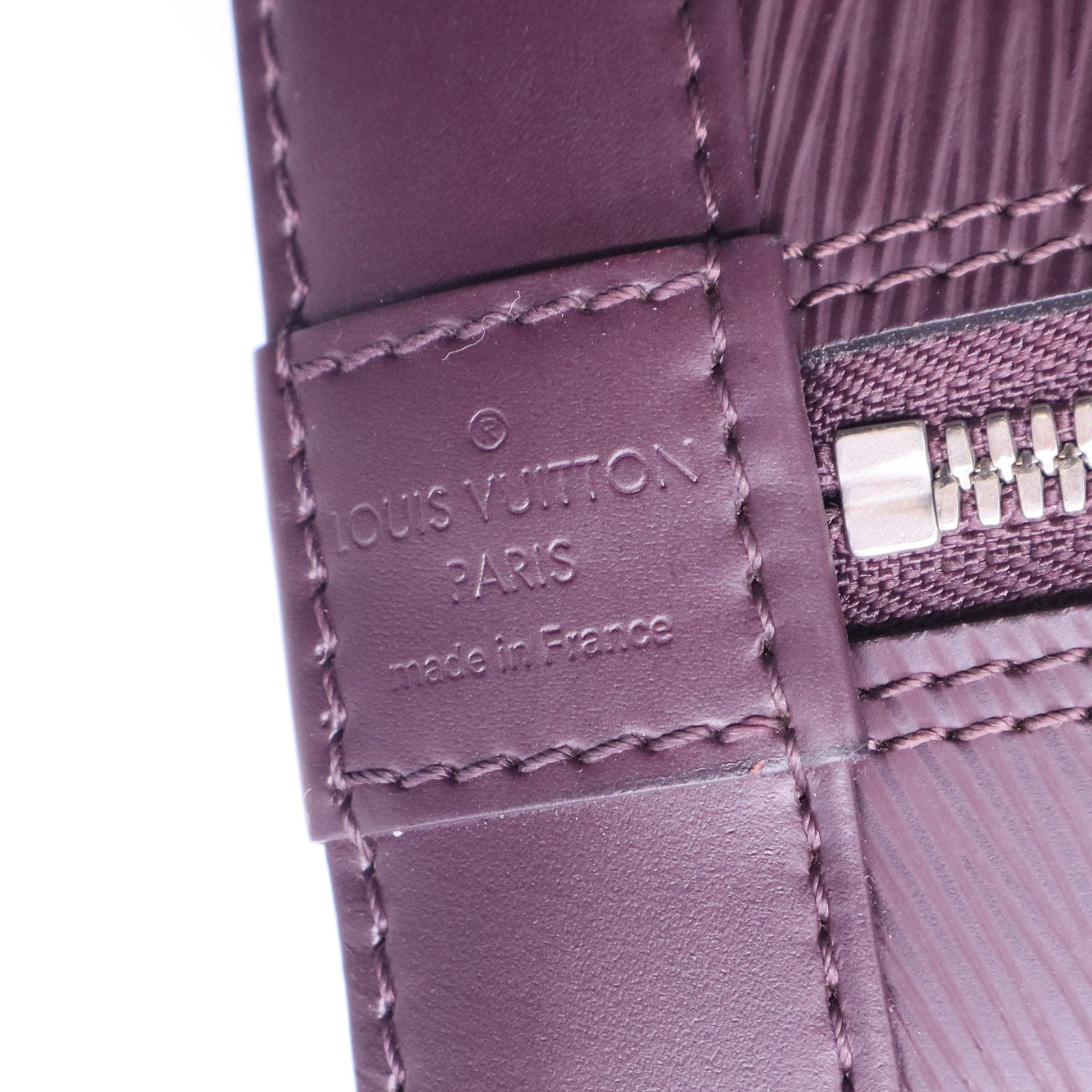 Quetsche Epi Leather Alma PM Bag