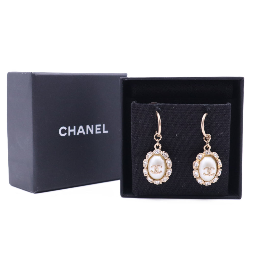 Faux Pearl & Strass CC Drop Earring