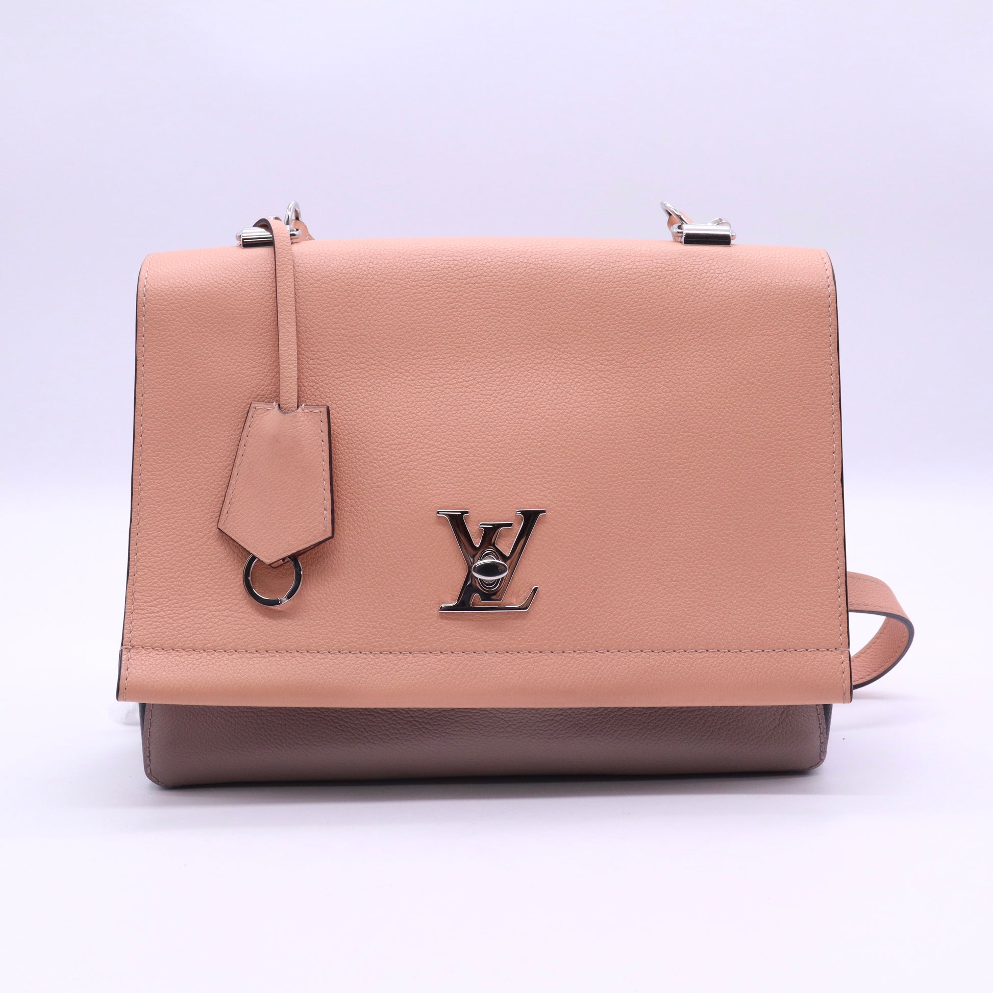 Lockme II Handbag Leather  B20589