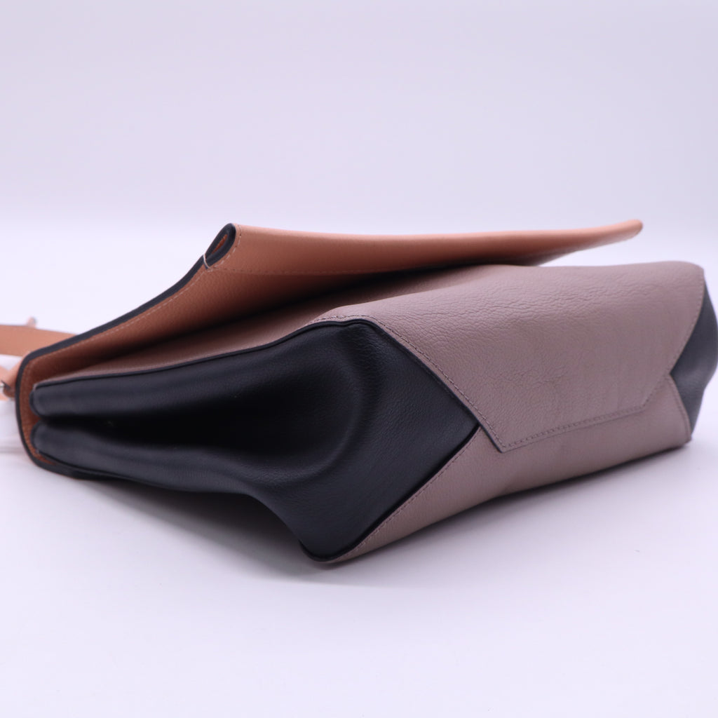 Lockme II Handbag Leather  B20589