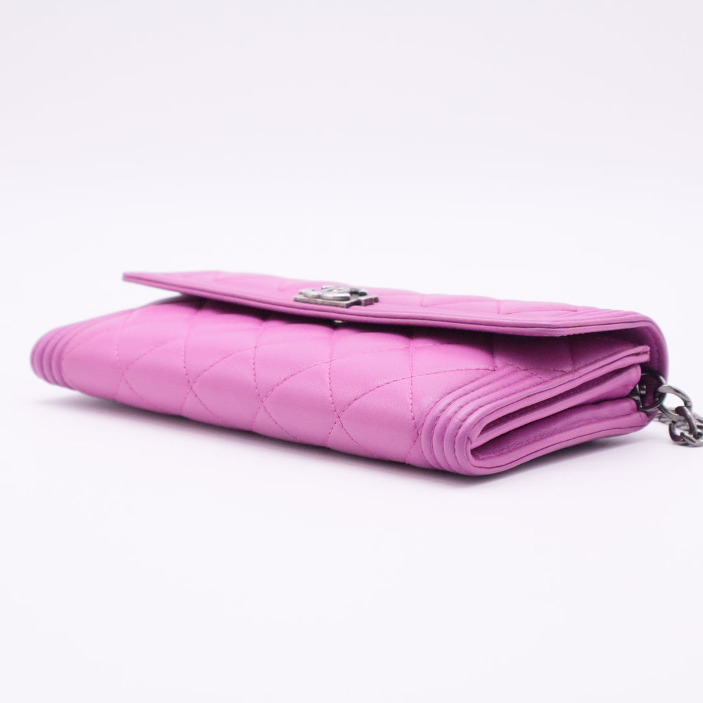 Caviar Quilted Large Boy Gusset Flap Wallet on chain Fuchsia