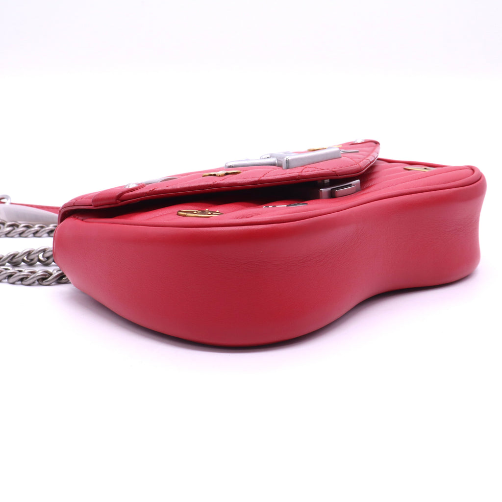 New Wave Chain Bag Limited Edition Love Lock Quilted Leather PM  B21210