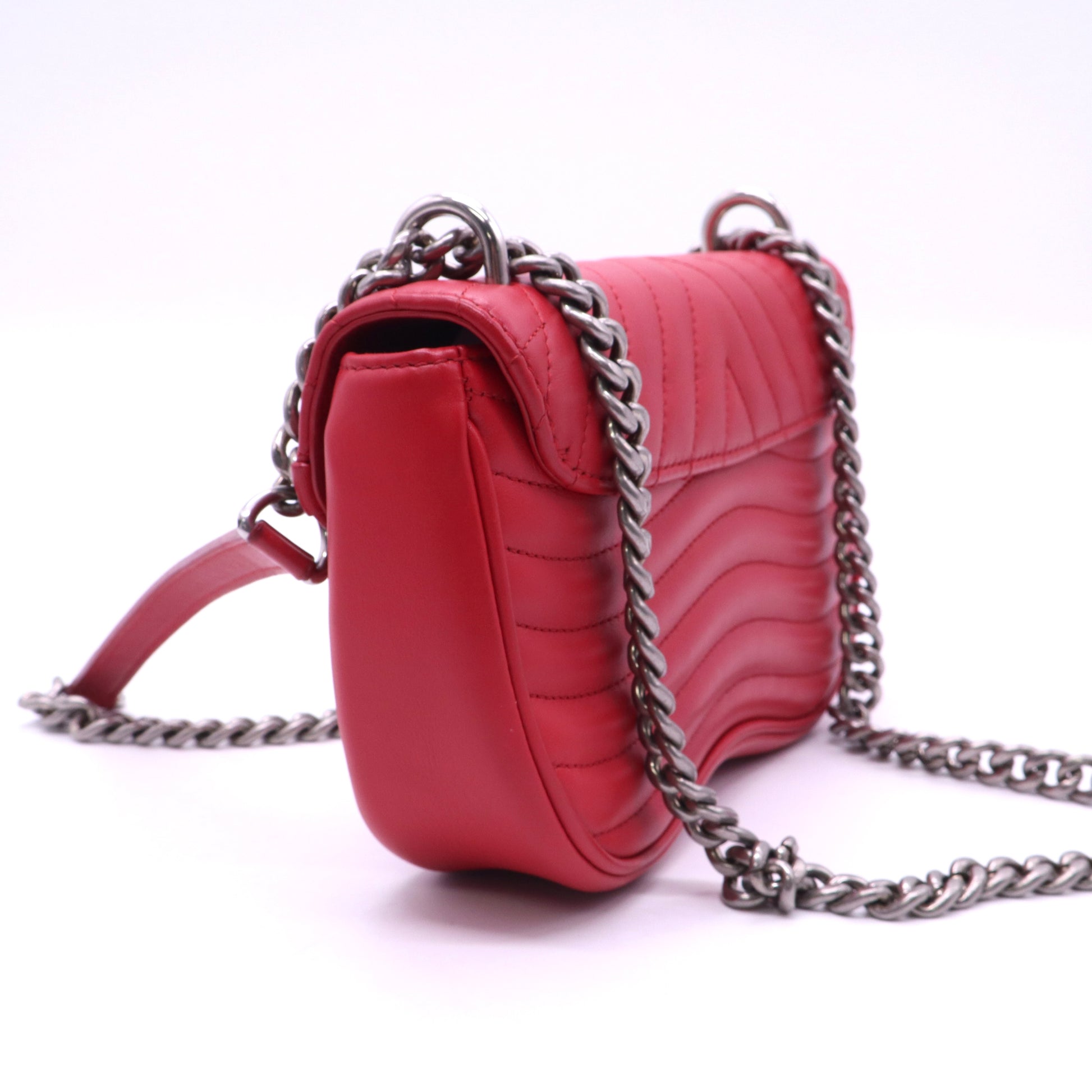 New Wave Chain Bag Limited Edition Love Lock Quilted Leather PM  B21210