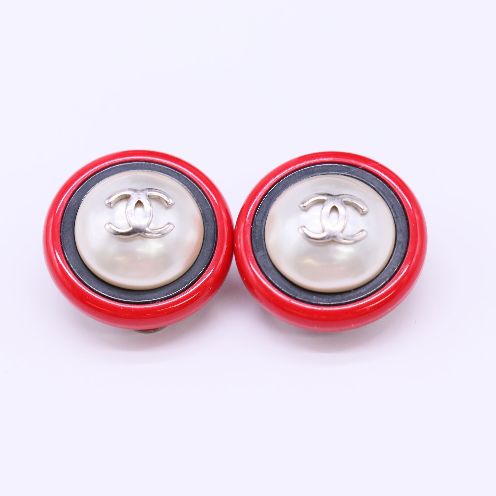 Chanel CC Faux Pearl Round Earrings W21999