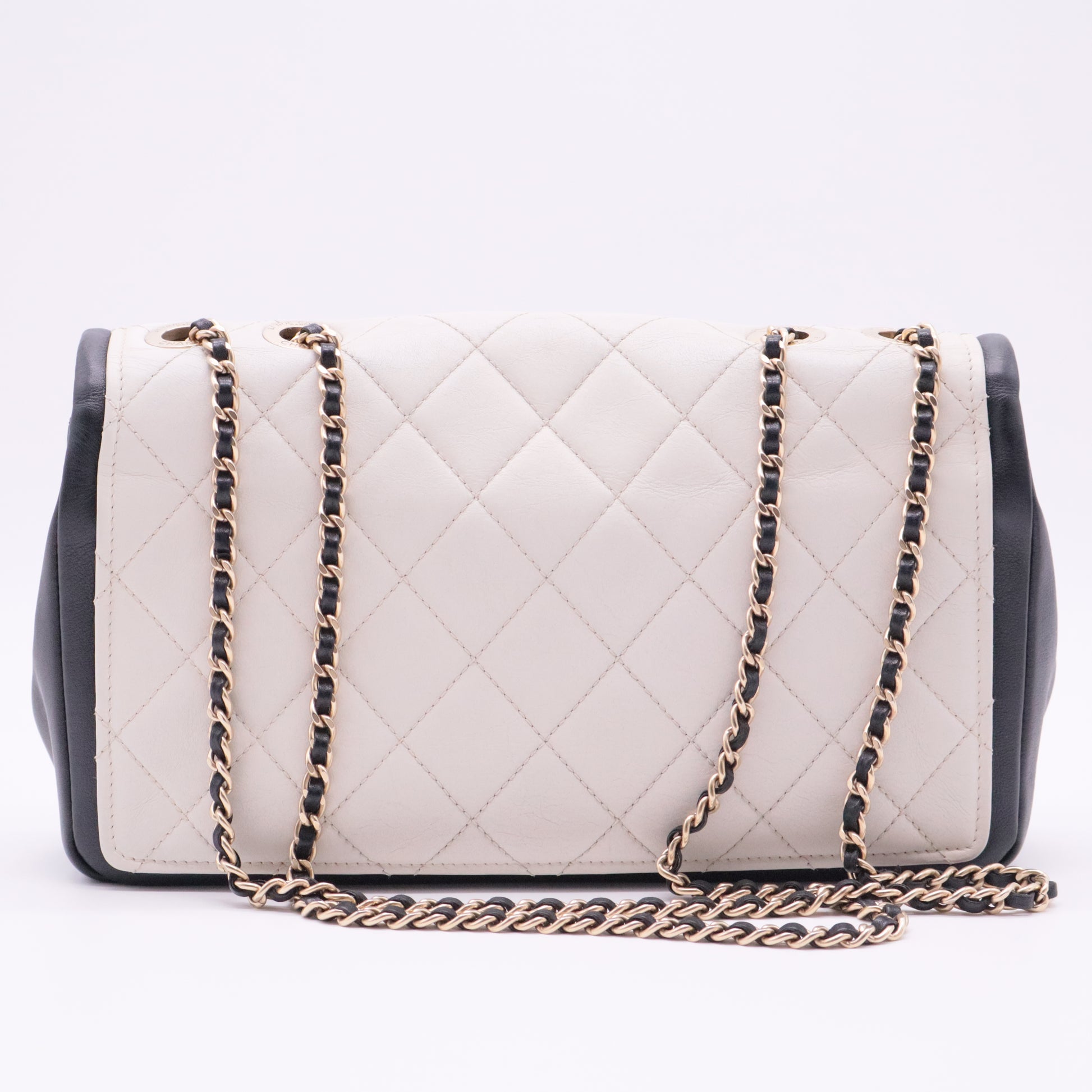 Lambskin Quilted Graphic Medium Flap White Black