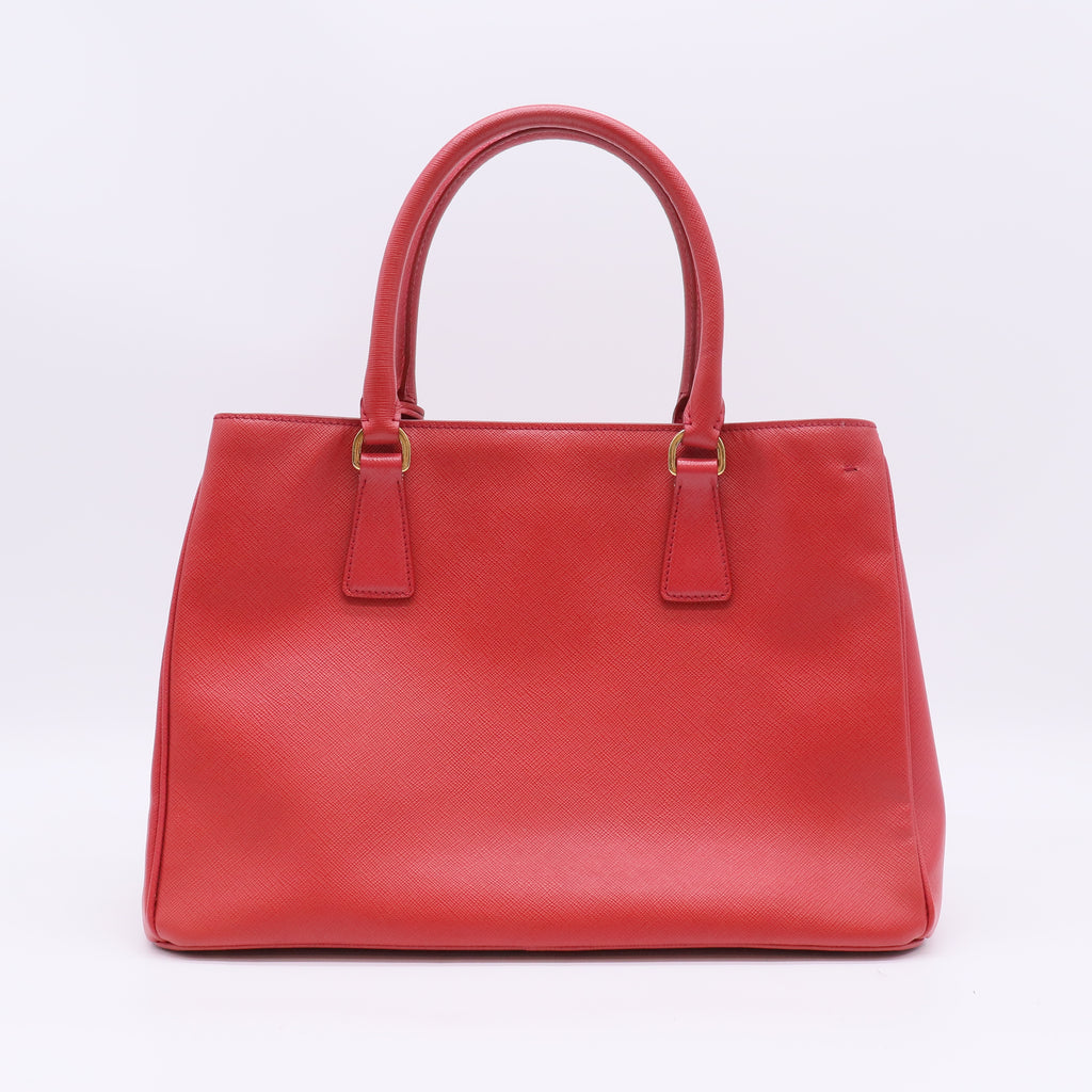 Saffiano Leather Galleria Double Zip Large B23247