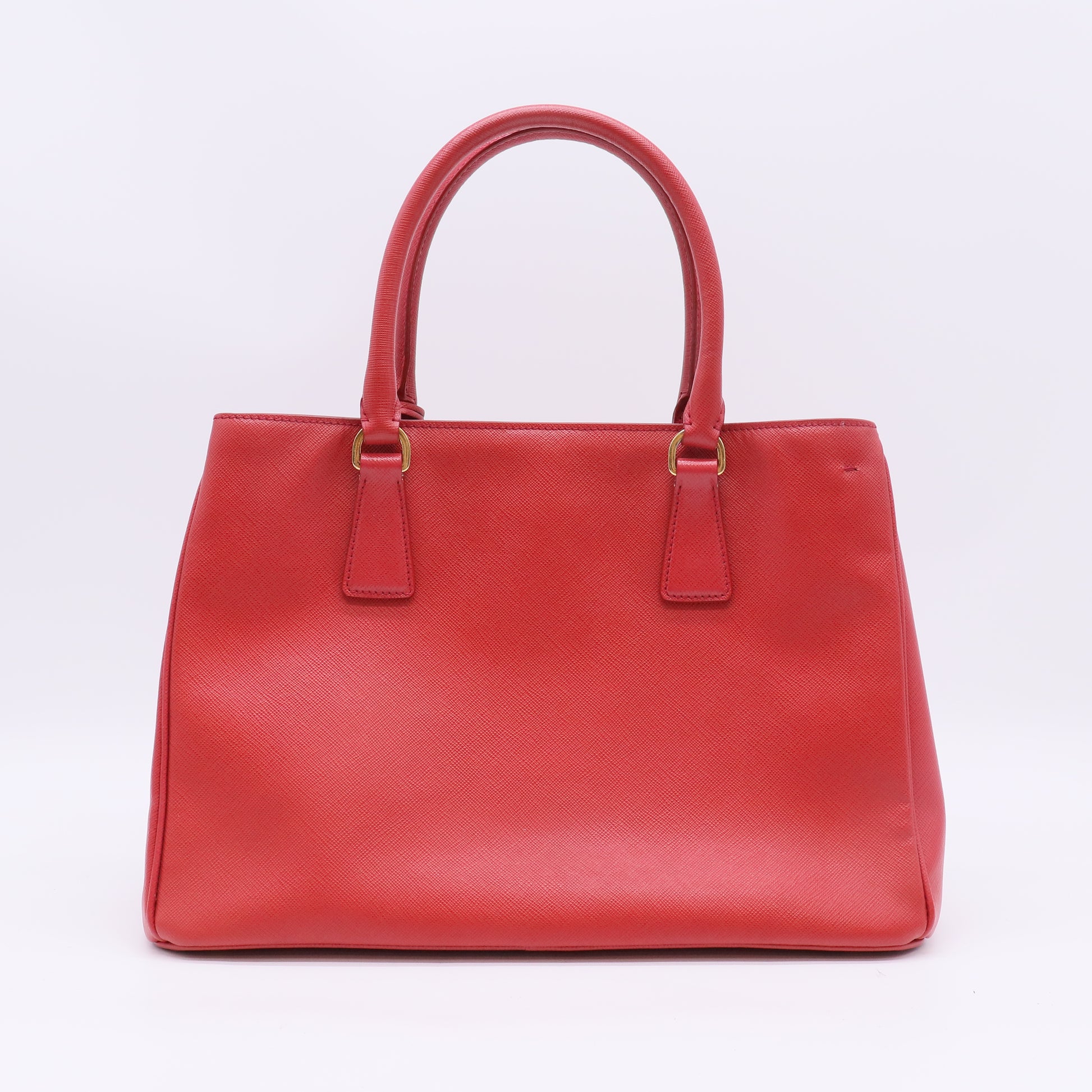 Saffiano Leather Galleria Double Zip Large B23247