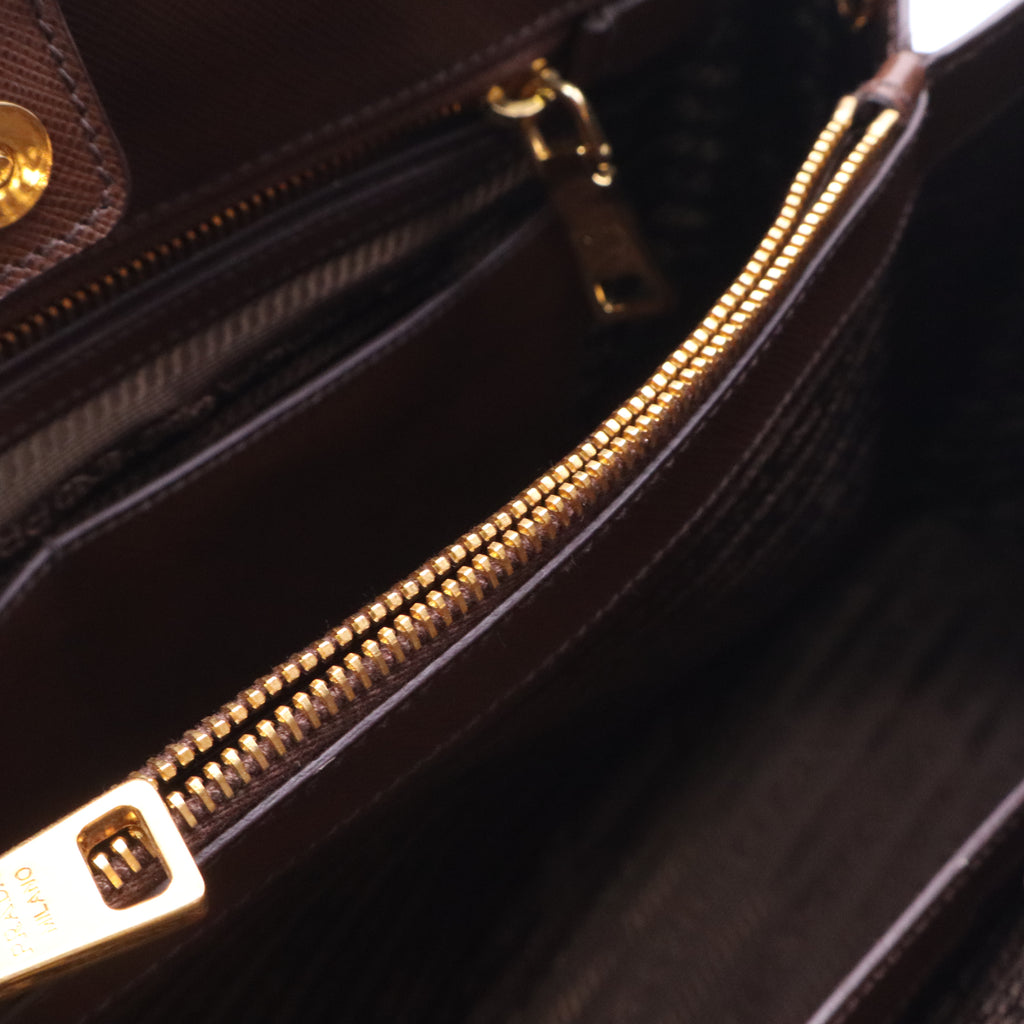 Prada handbag twins