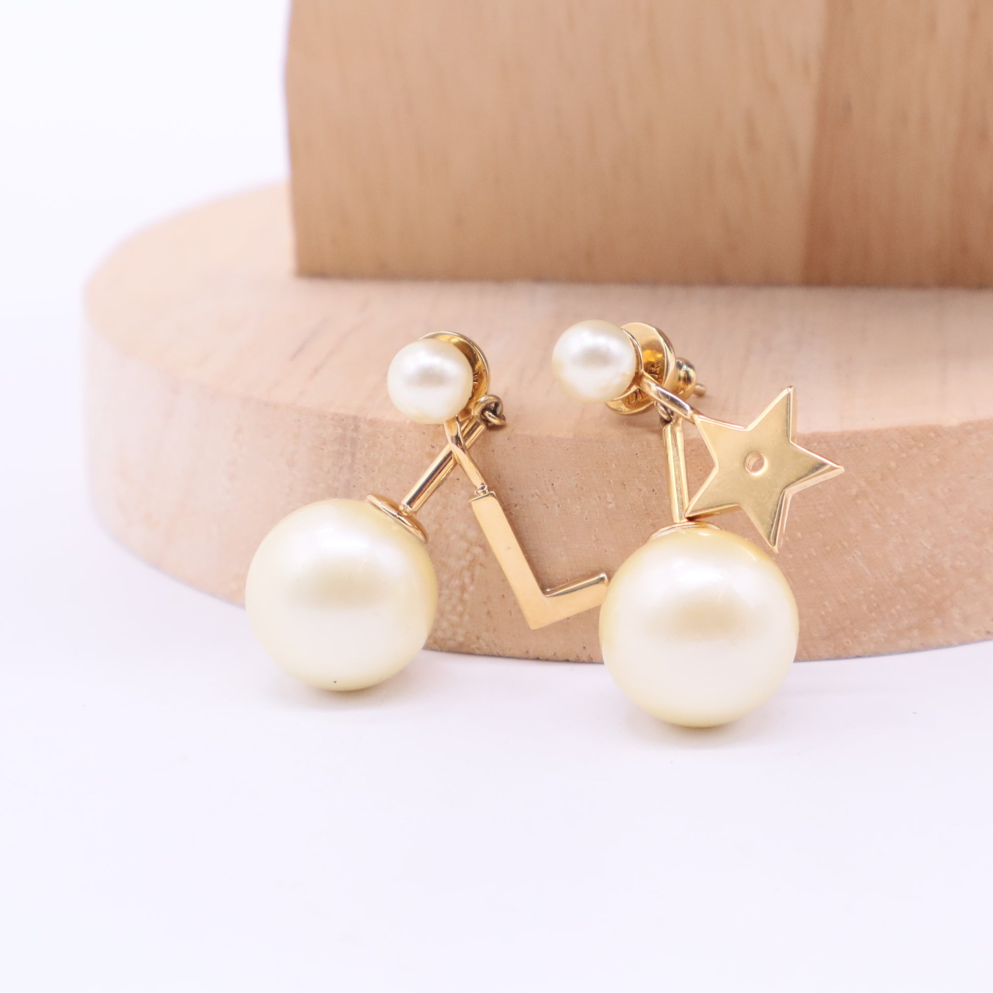 Star Earring with pearl