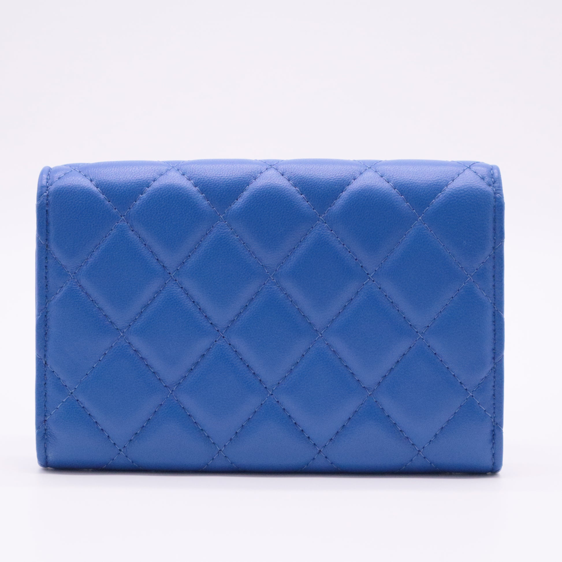 Classic Flap Wallet Quilted Caviar For Gisel