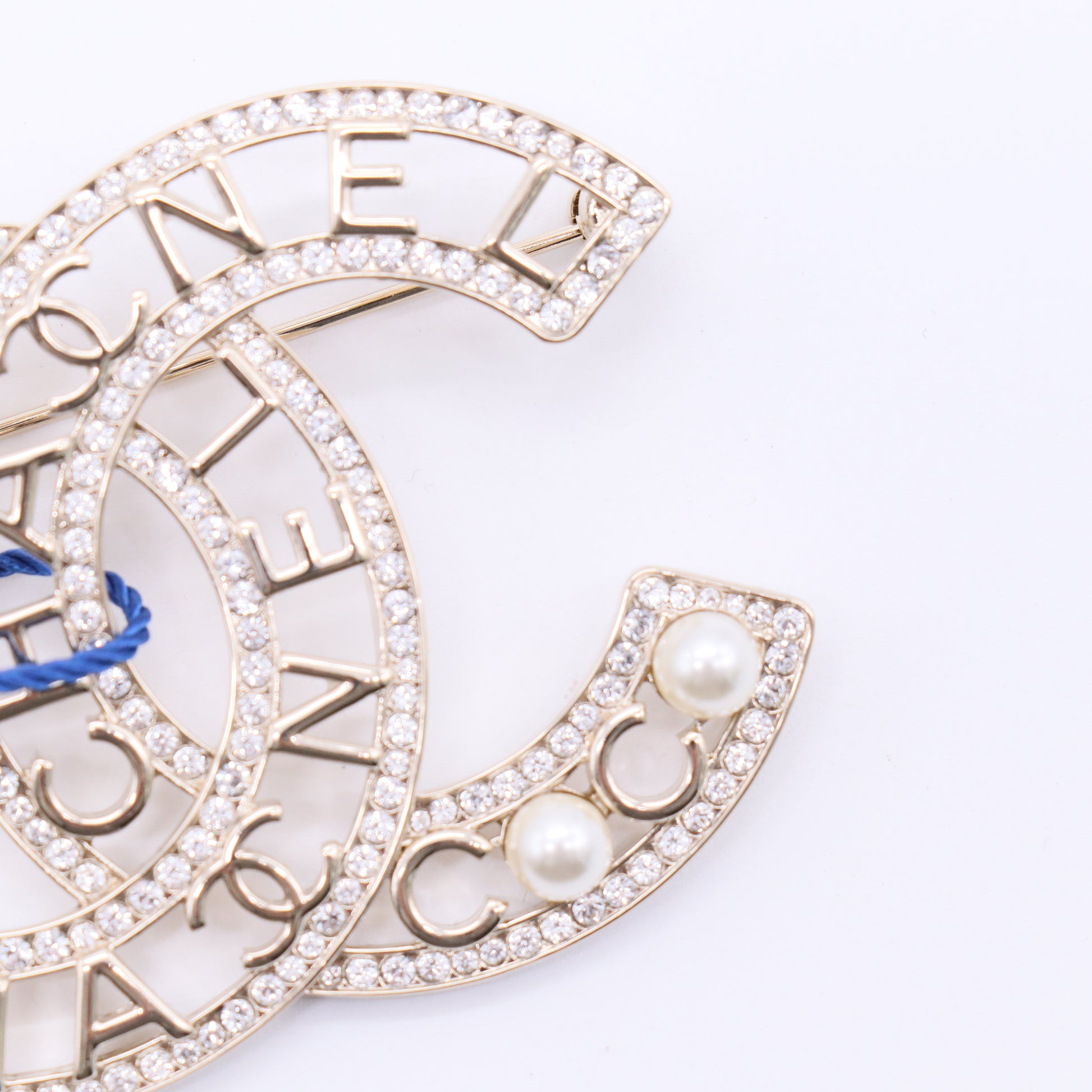 Chanel Openwork Pearl Crystal Brooch J2385 twins