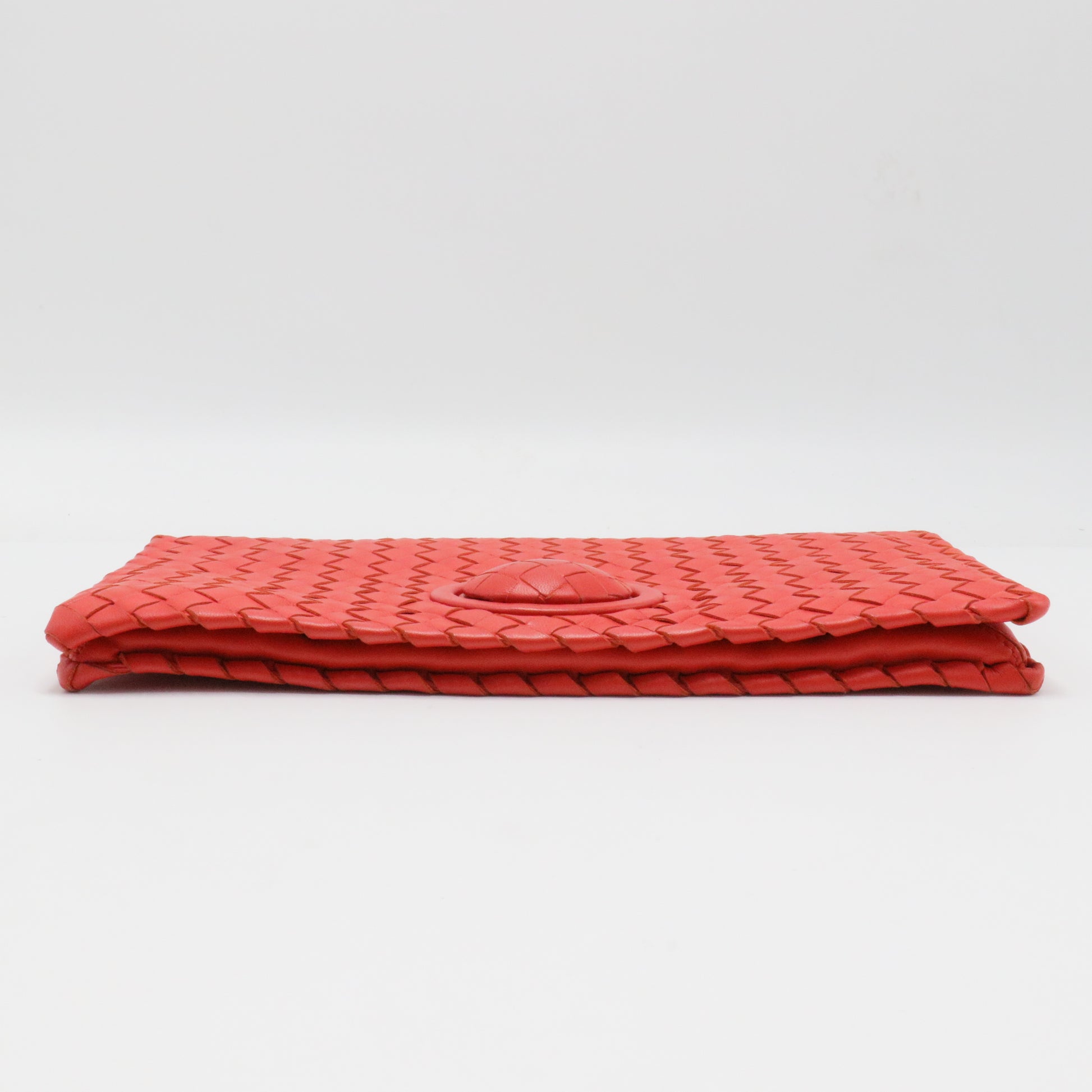 Intrecciato Turnlock Clutch