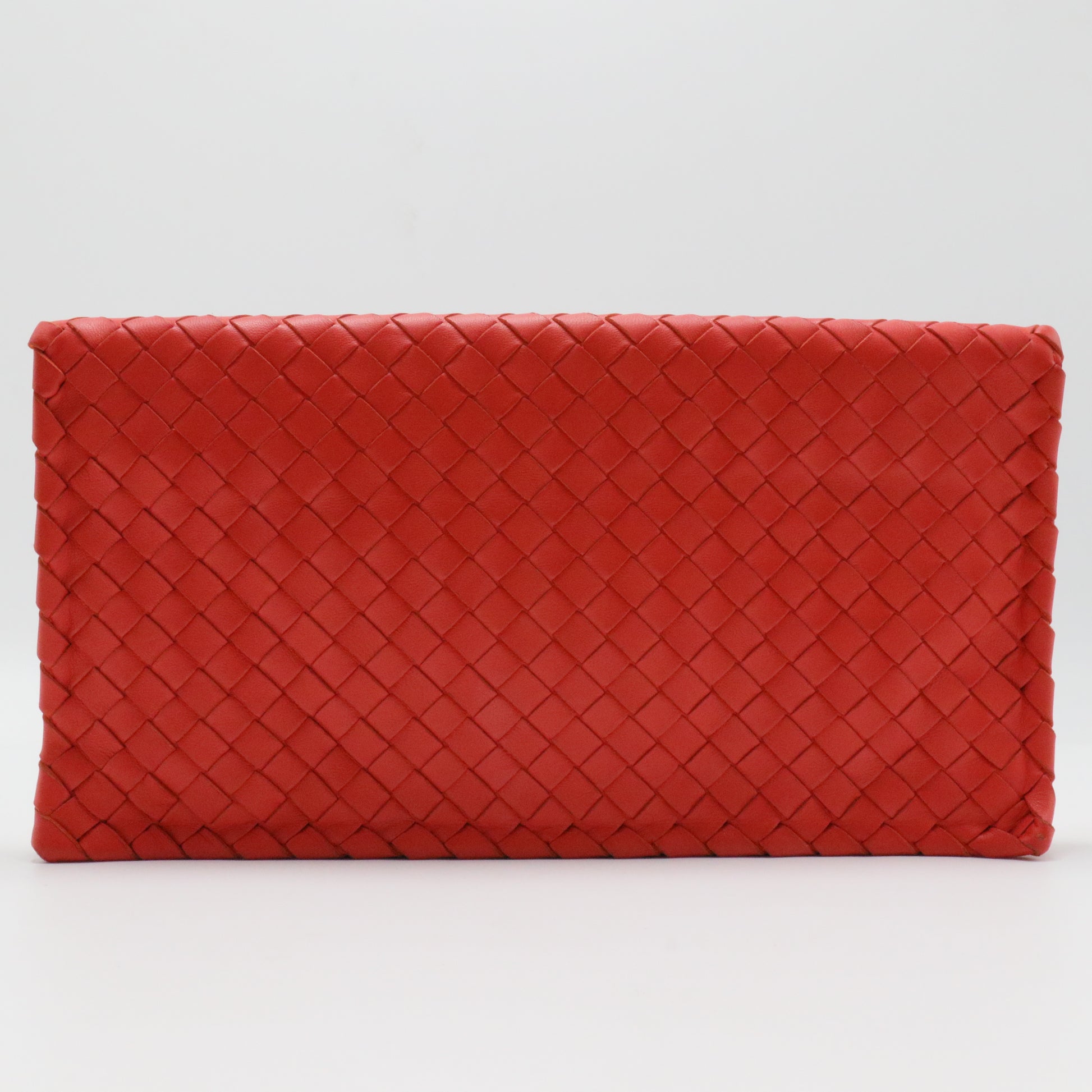 Intrecciato Turnlock Clutch