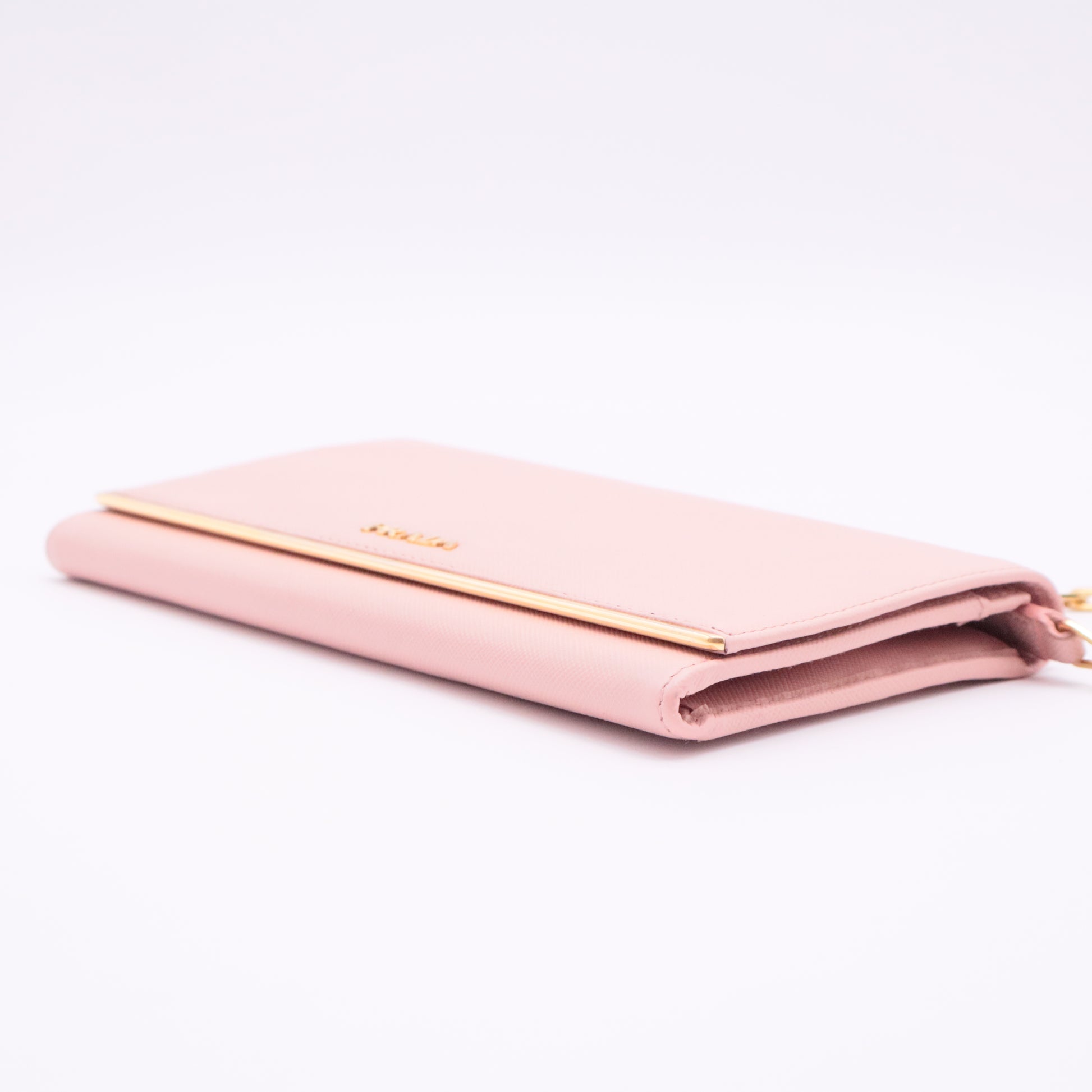 Saffiano Metal Oro Chain Wallet Orchidea