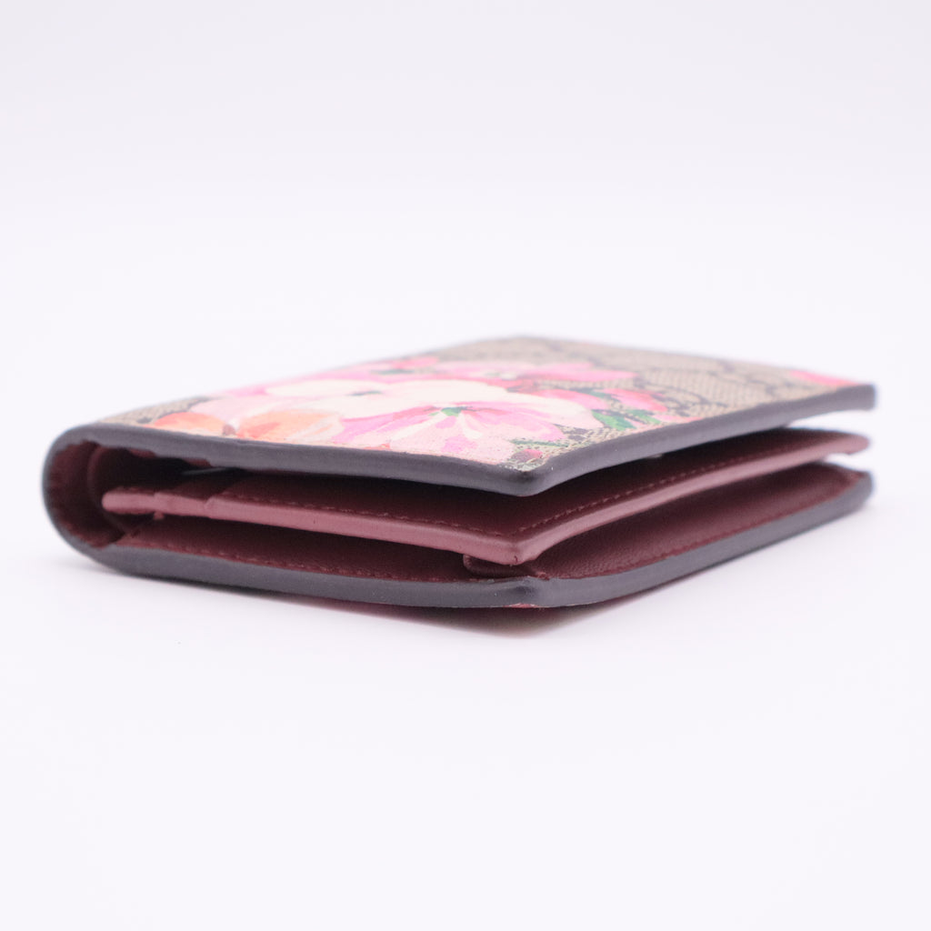 Flap Card Case Blooms Print GG Coated Canvas