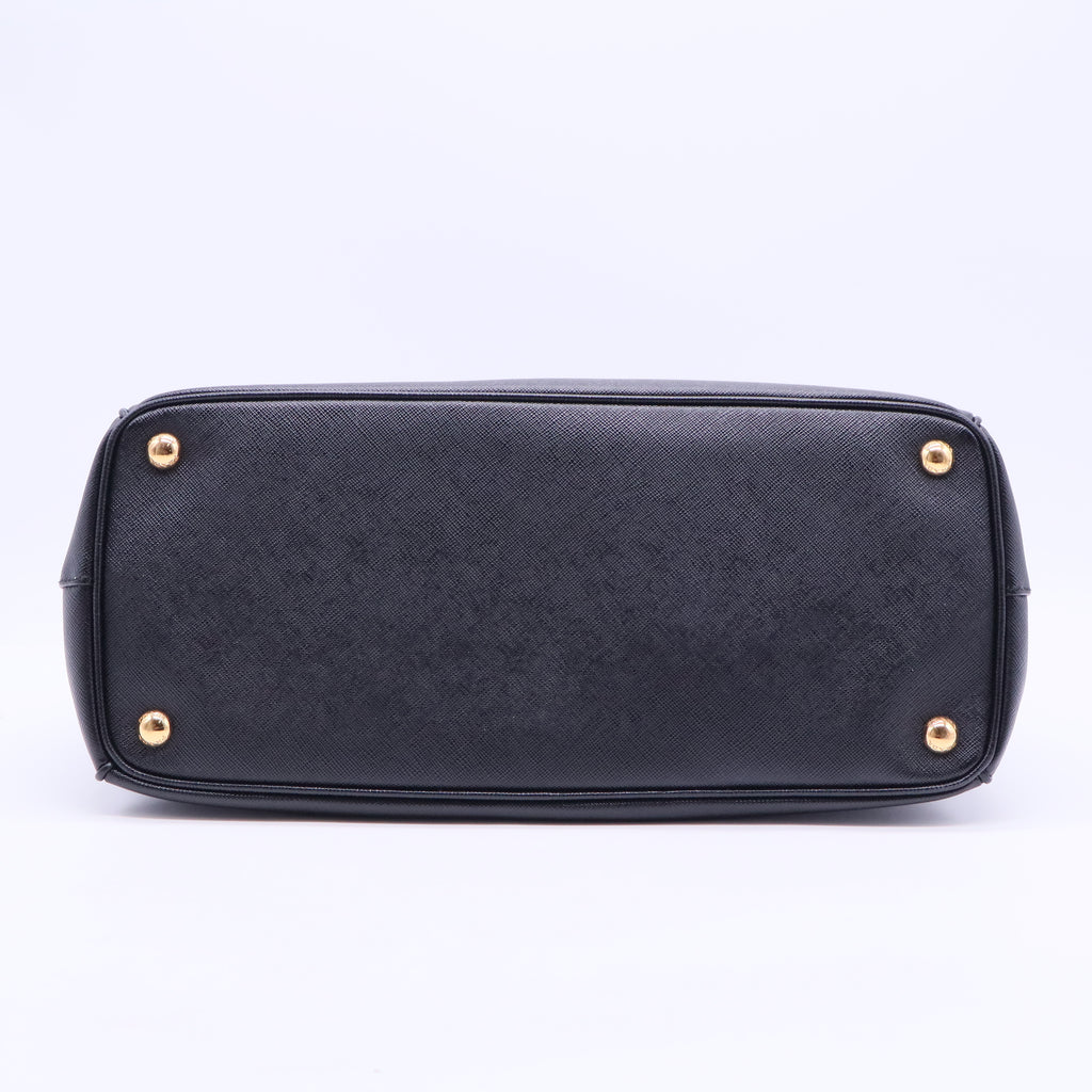 Enameled Metal Triangle Galleria Double Zip Large