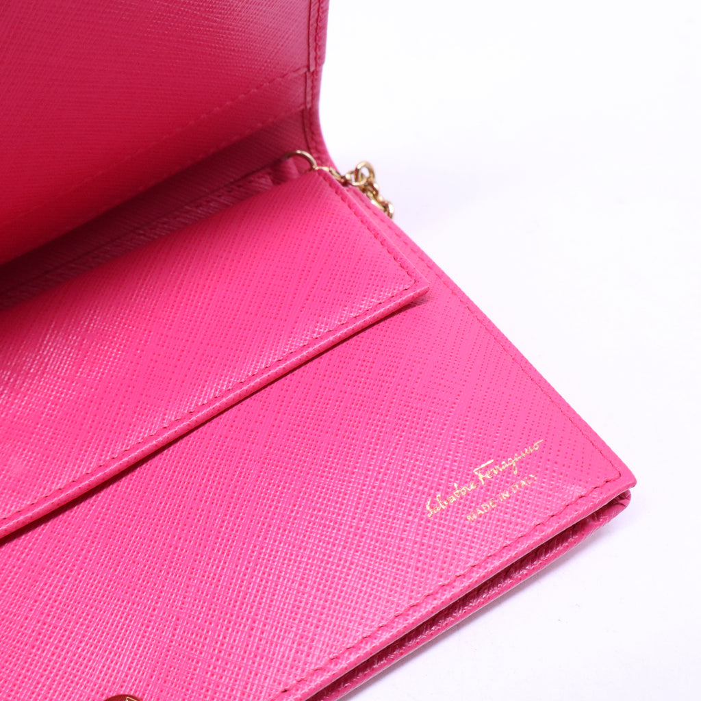 Miss Vara Wallet On Chain B21105