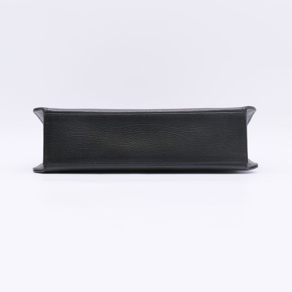 Yves Saint Laurent Vintage Logo-Embossed Leather Envelope Shoulder Bag B23513