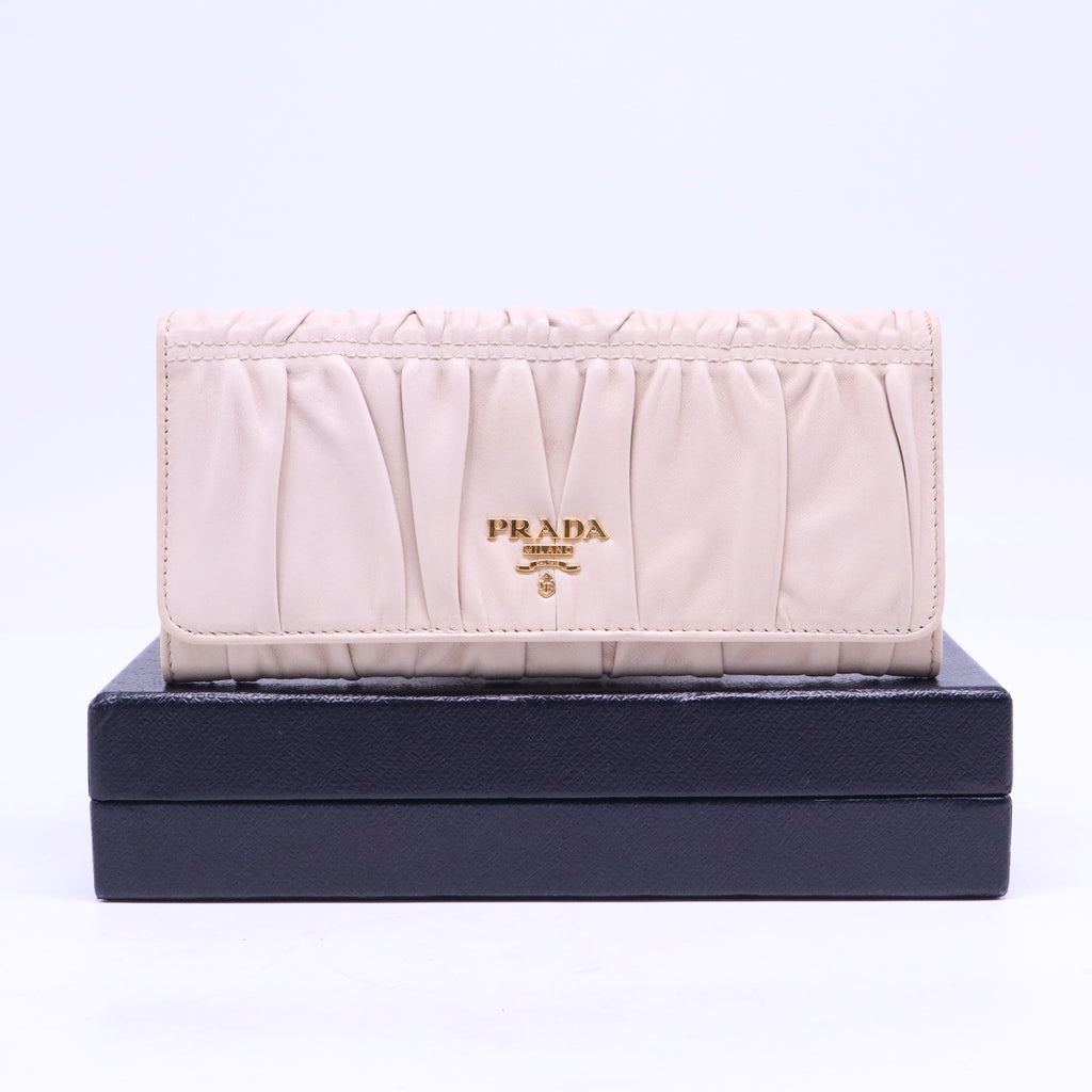 Nappa Gaufre Wallet W20951