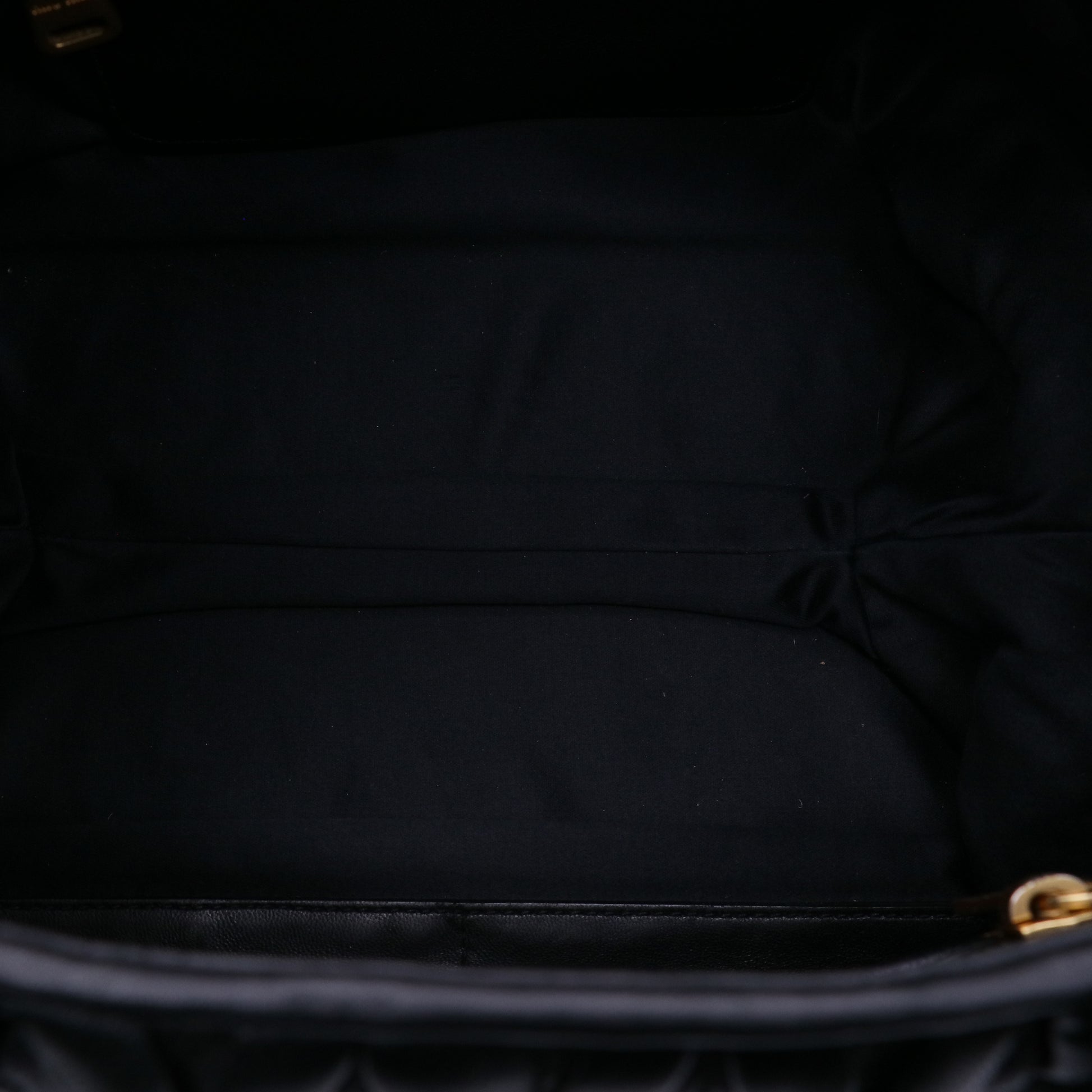 Miu Miu Convertible Tote Matelasse Leather Medium B20763