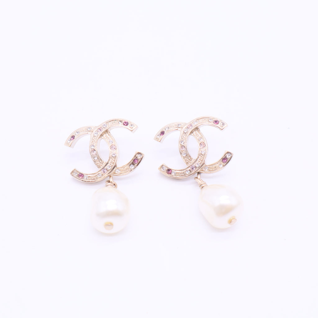 Faux Pearl & Strass CC Drop Earrings