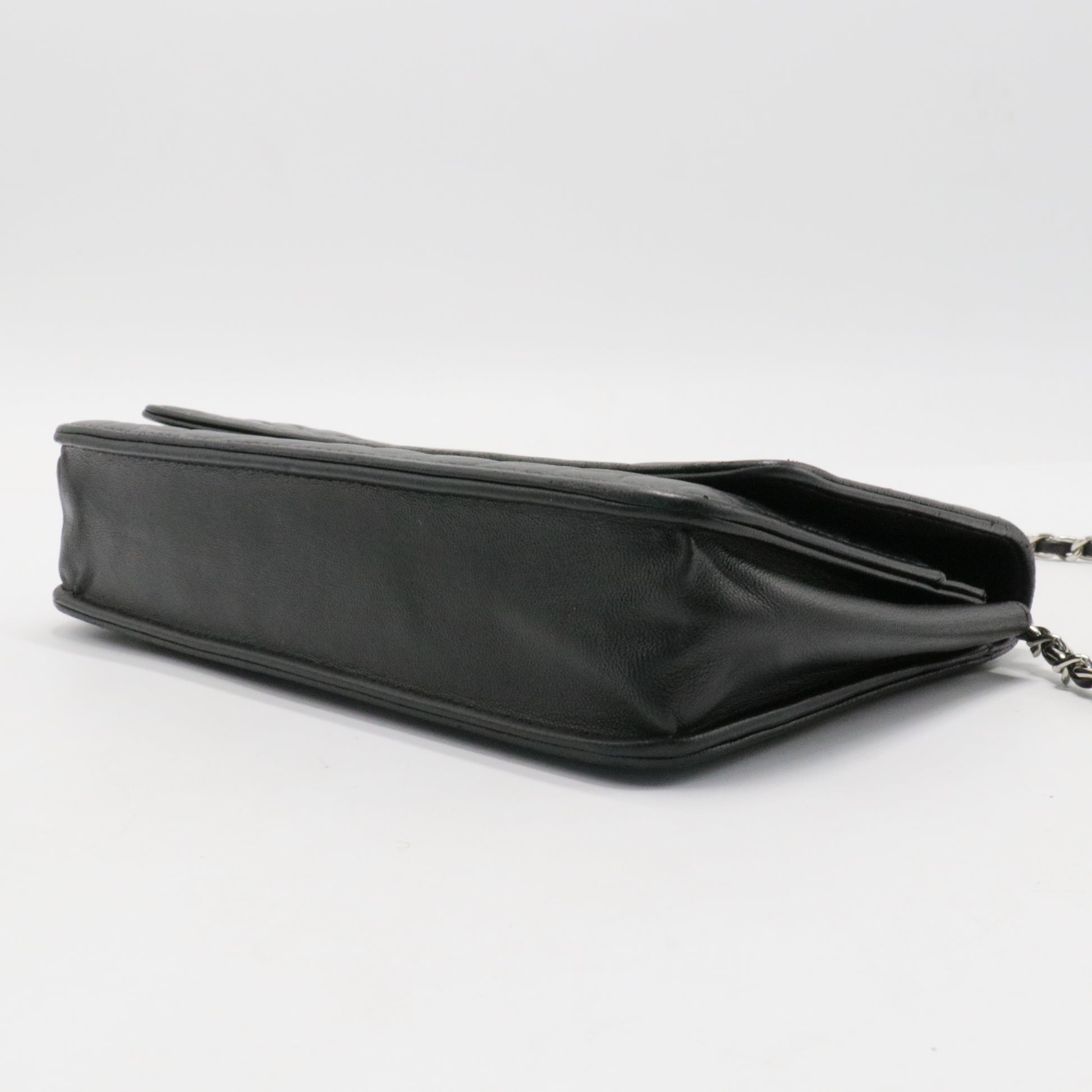 Black Camellia Lambskin Wallet On Chain gisel