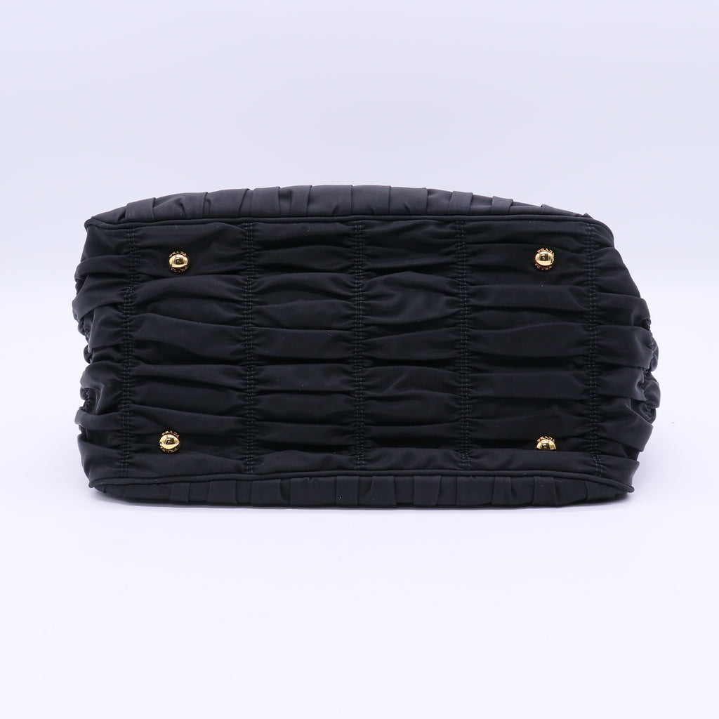 Black Tessuto Nylon Gauffre Tote Bag  B21139