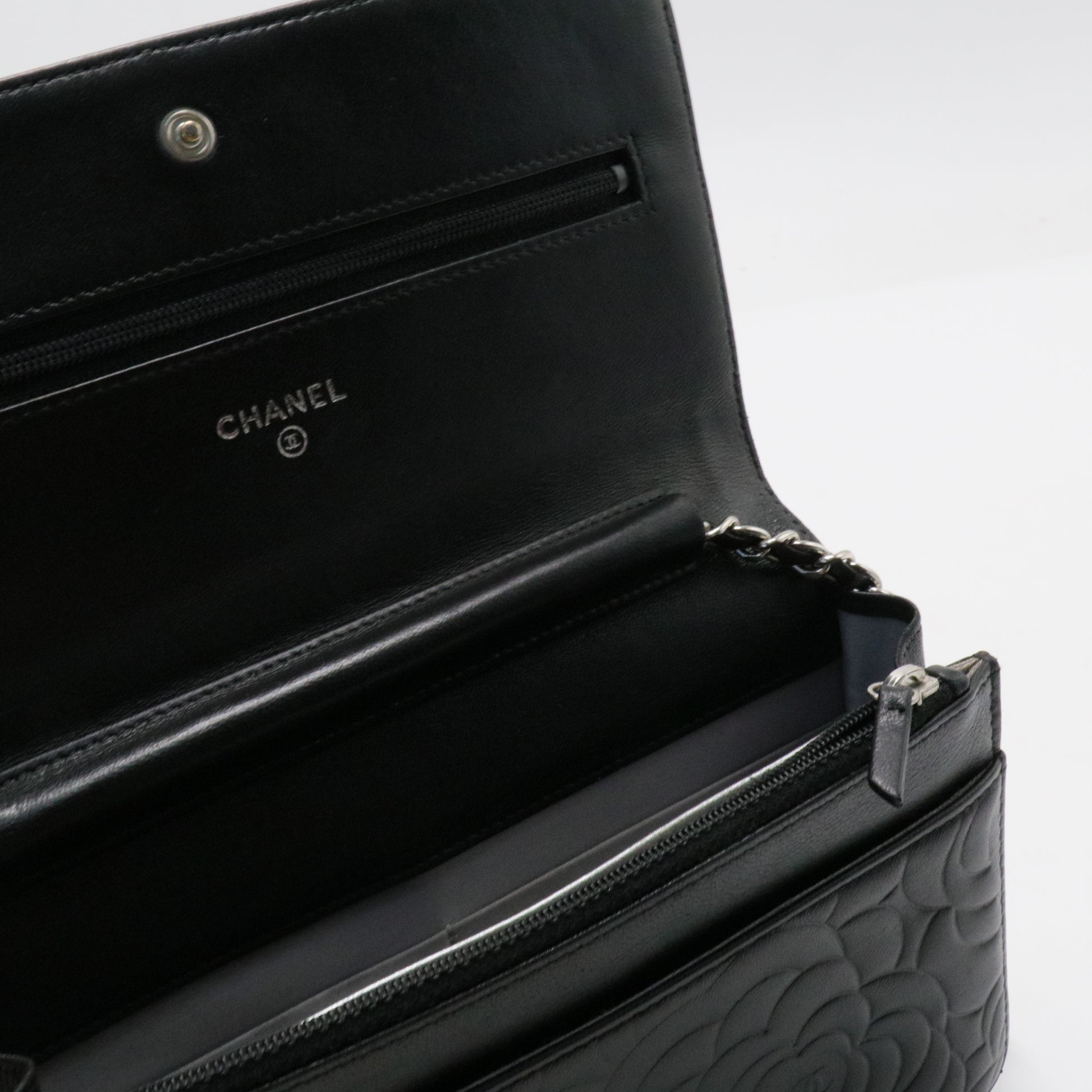 Black Camellia Lambskin Wallet On Chain gisel