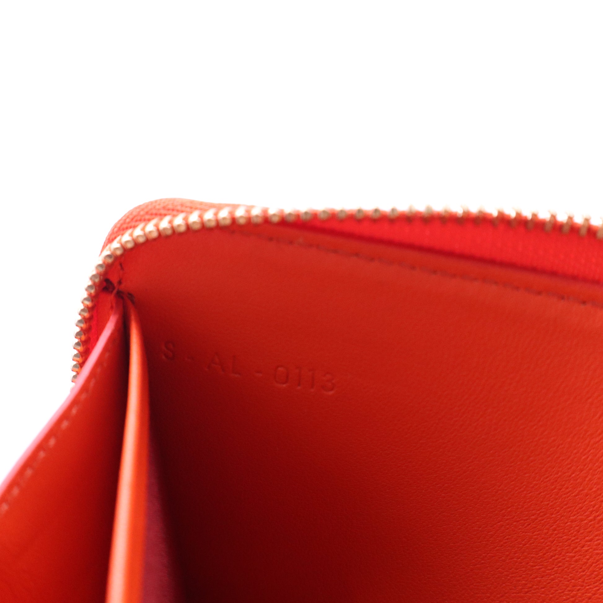 Bi-Color Leather Large Zipped Multifunction Wallet W20889