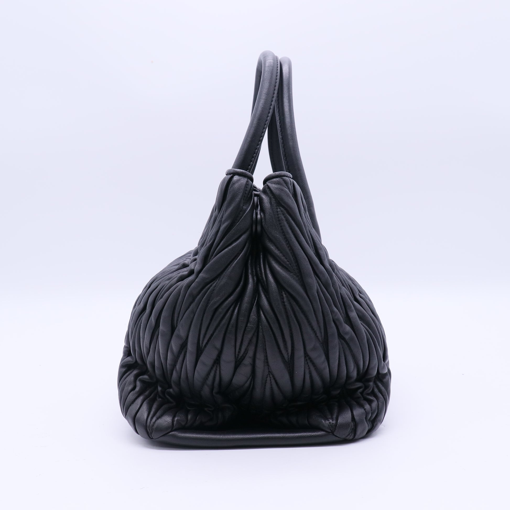 Miu Miu Convertible Tote Matelasse Leather Medium B20763