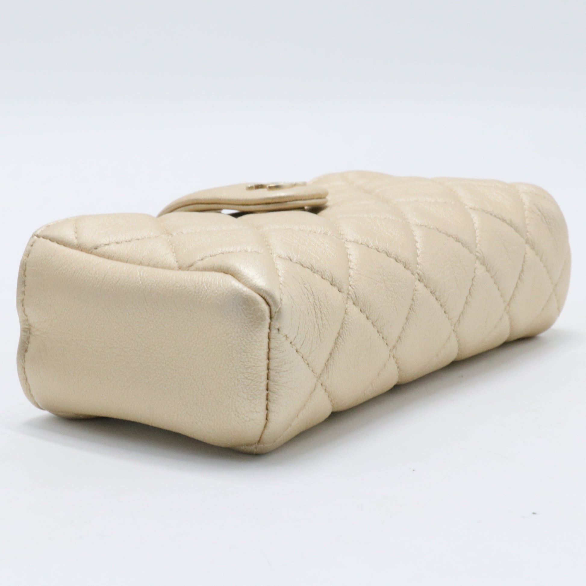 Gold Interlocking CC Logo French Purse