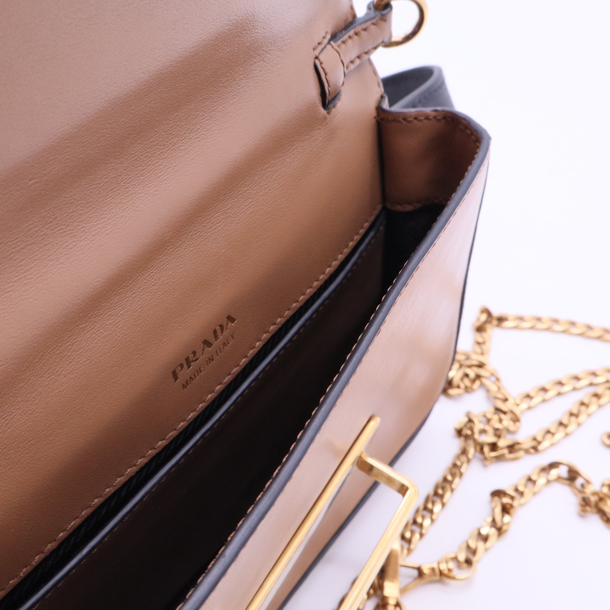 City Calf Leather Cahier