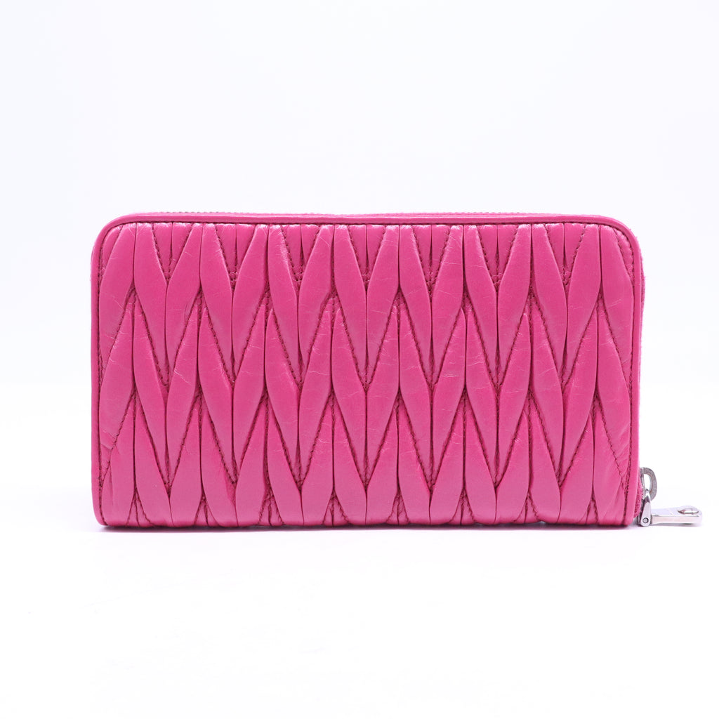 Miumiu Matelasse Leather Wallet Round Zipper W20698