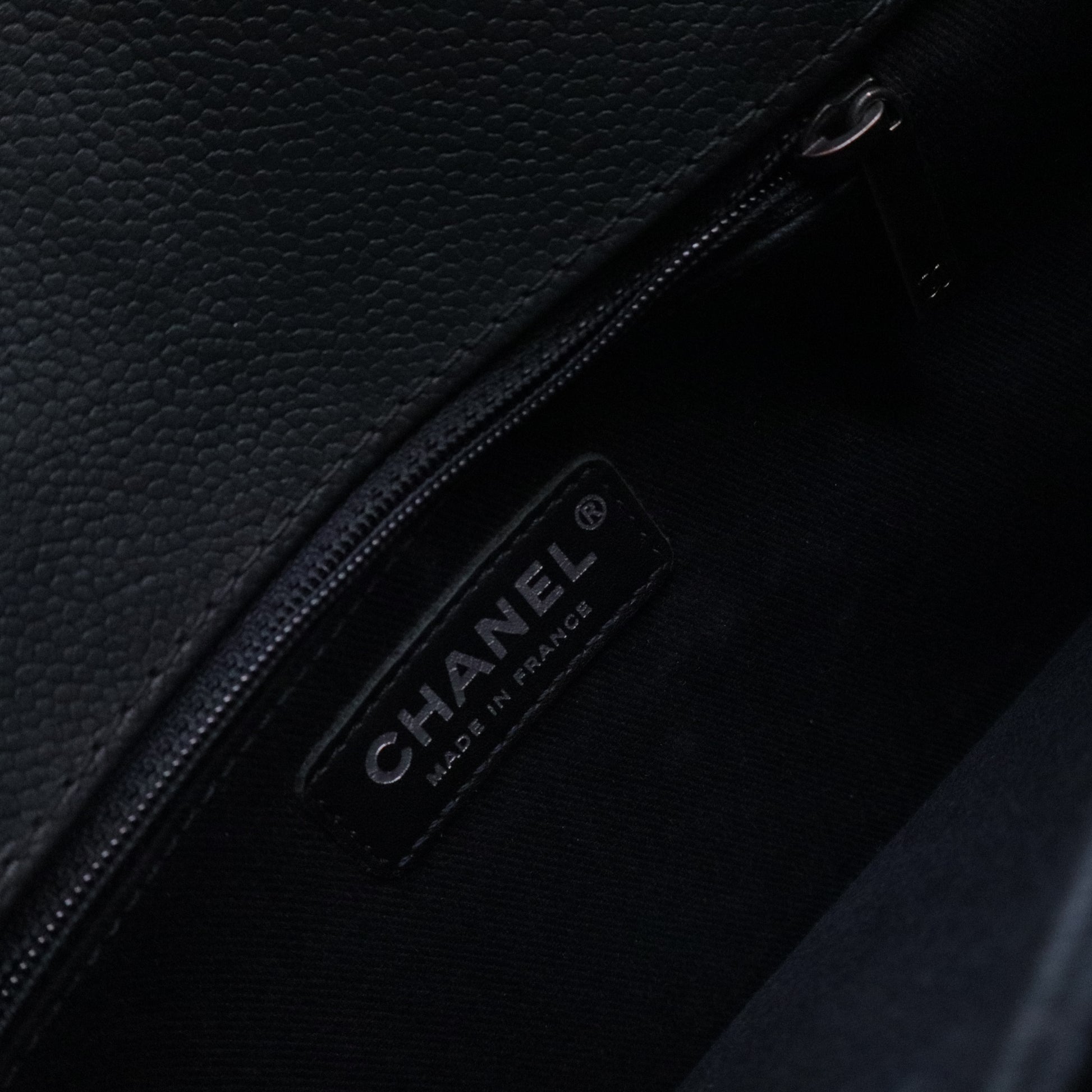 Classic flap Wallet on Chain Quilted Caviar