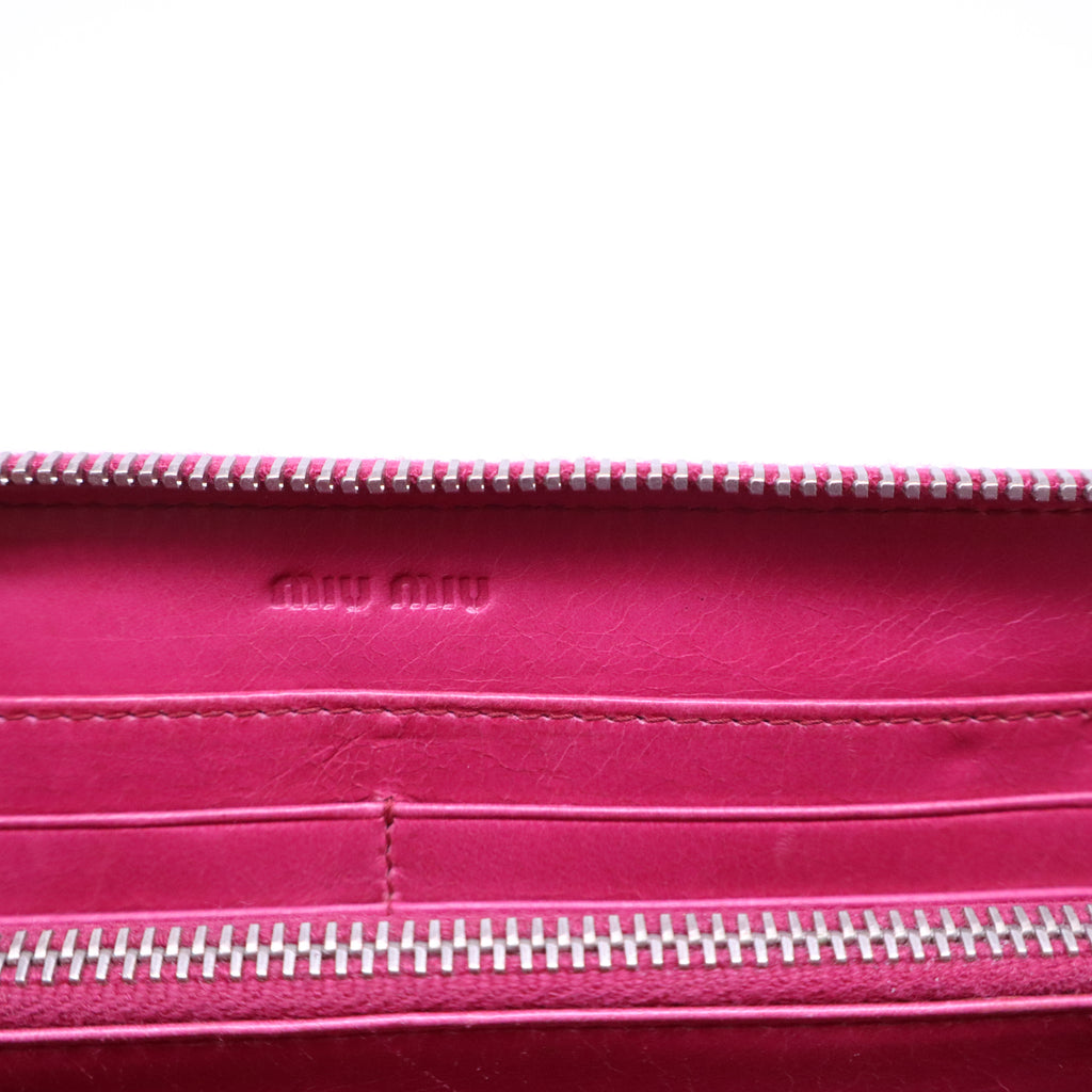 Miumiu Matelasse Leather Wallet Round Zipper W20698