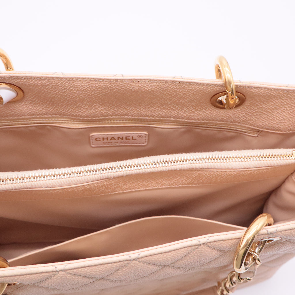 CC Caviar Grand Shopping Tote