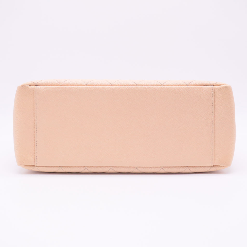 CC Caviar Grand Shopping Tote