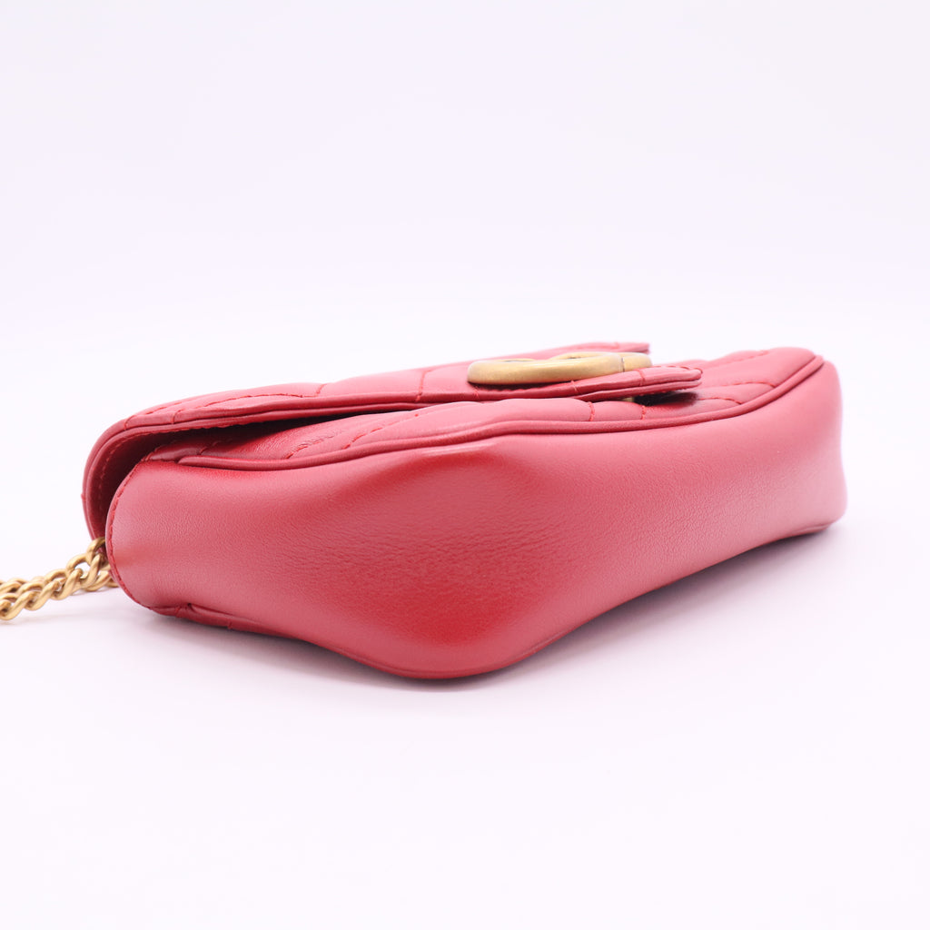 Calfskin Matelasse Super Mini GG Marmont Shoulder Bag Hibiscus Red