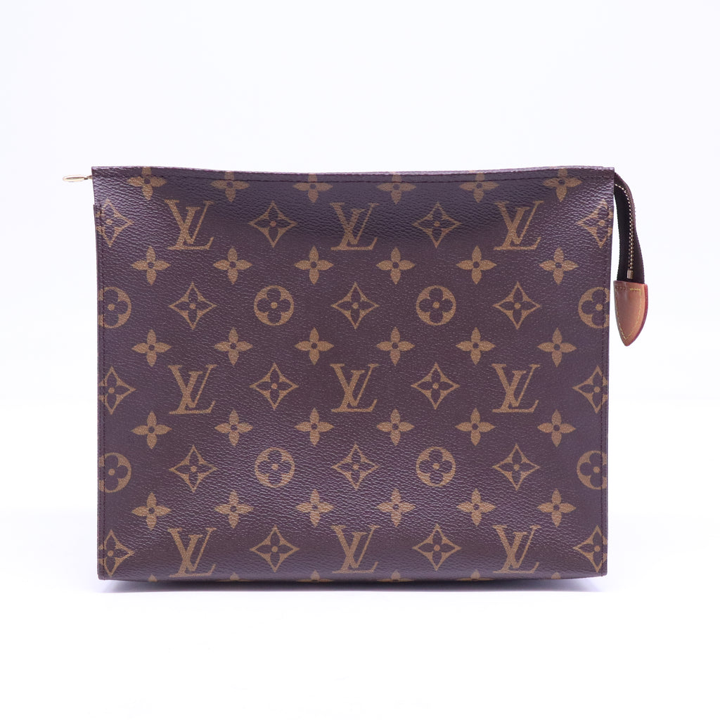 Monogram Canvas Poche Toillete 26 W20944