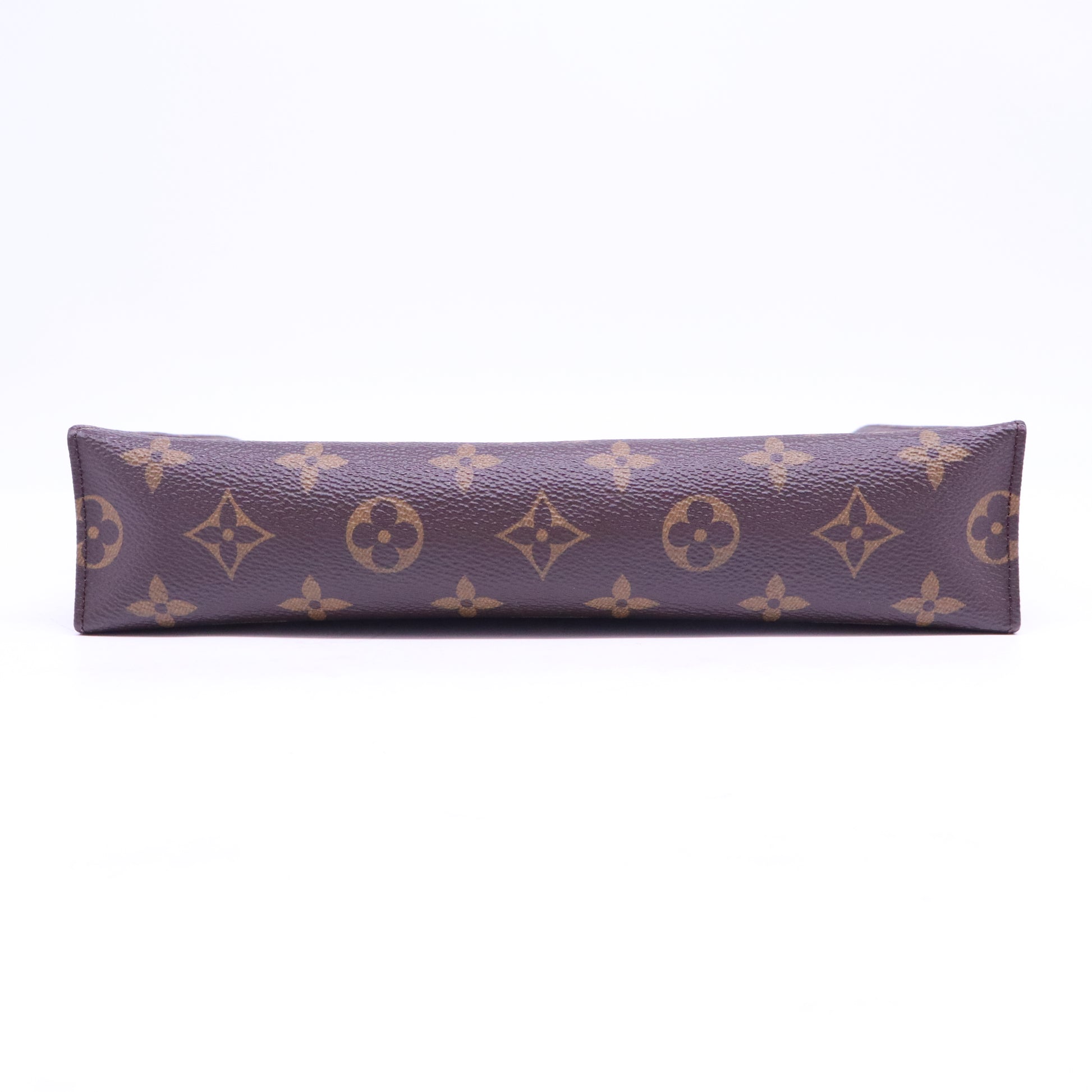 Monogram Canvas Poche Toillete 26 W20944