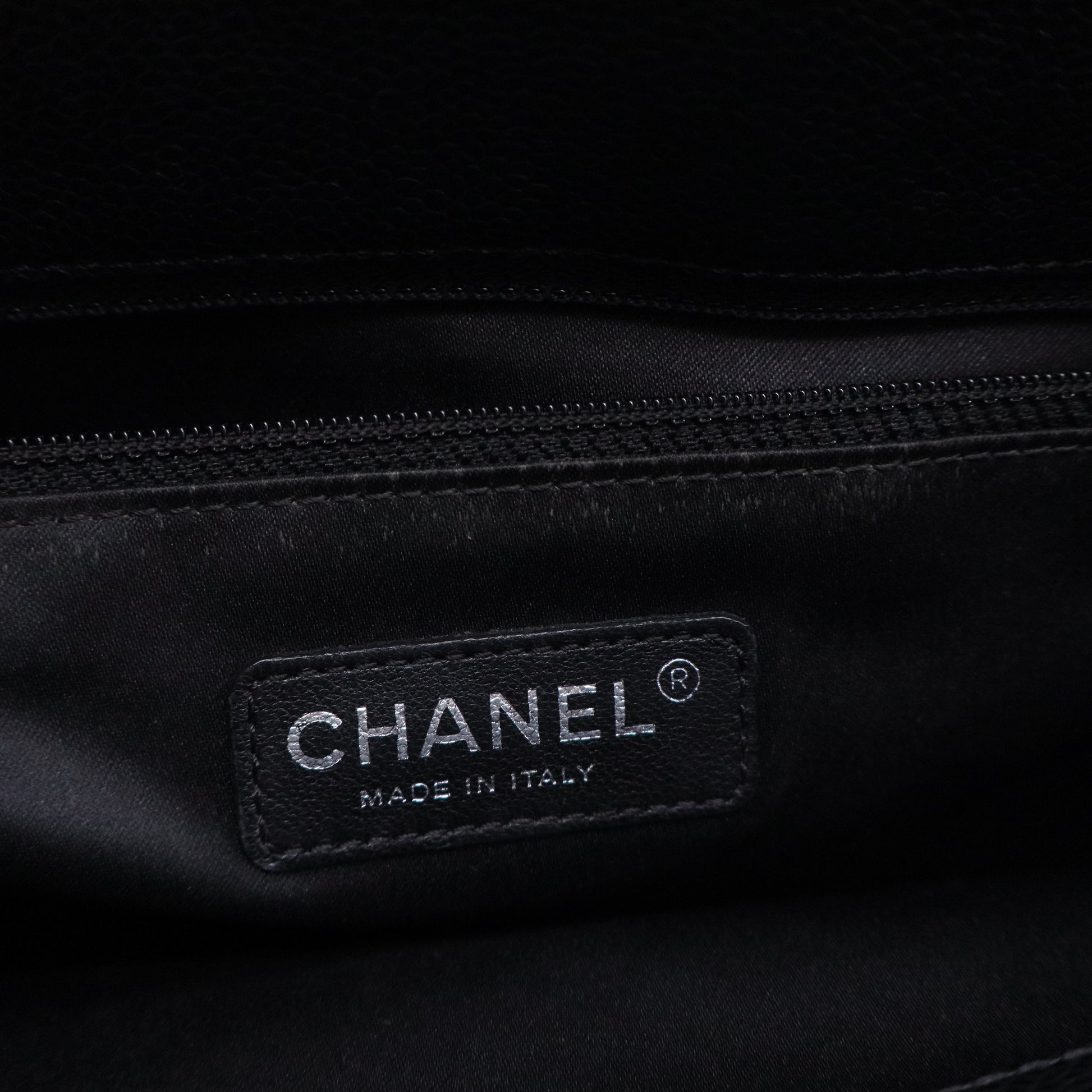 Caviar Grand Shopping Tote B20413