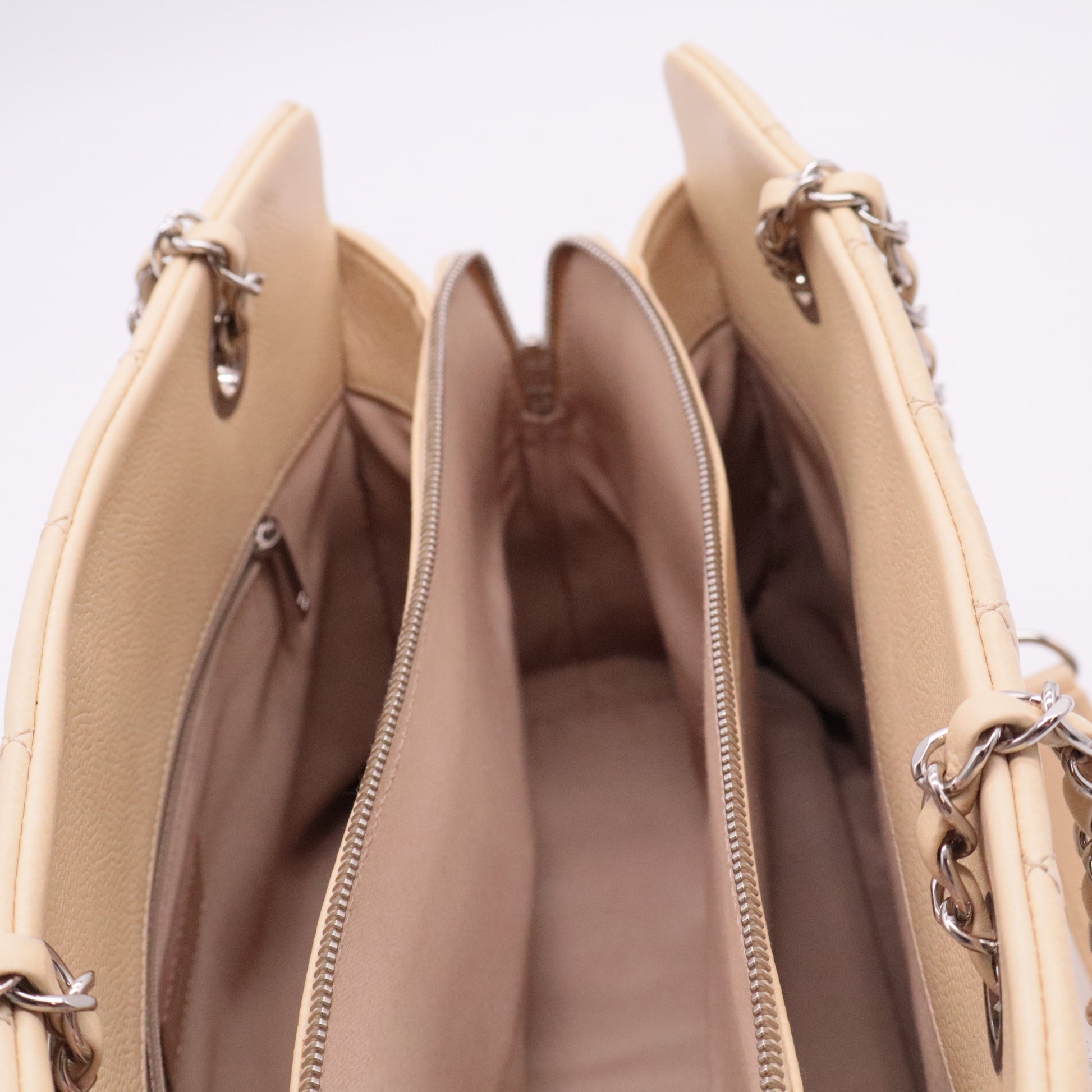 Grand Shopping Tote Quilted Calfskin