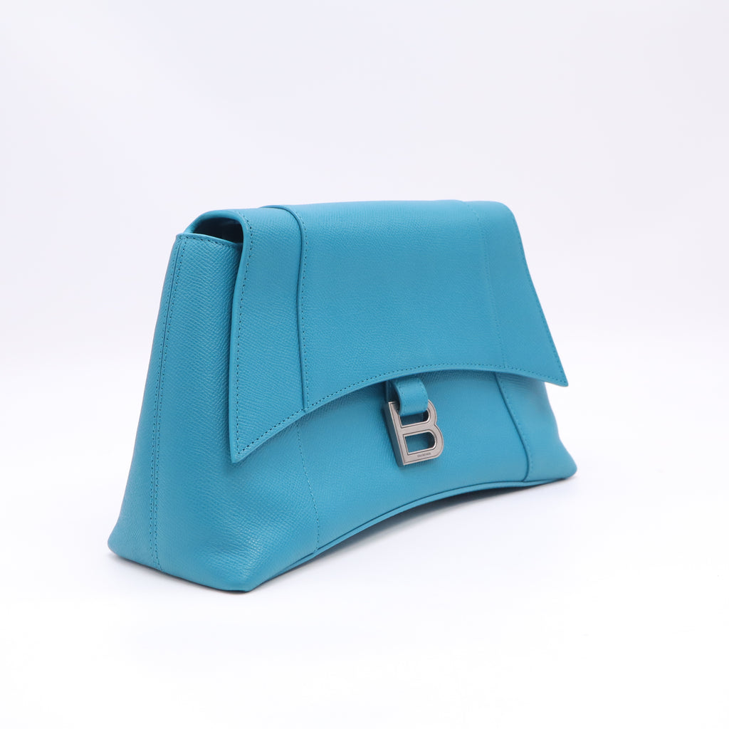 Signature Downtown Small B24145