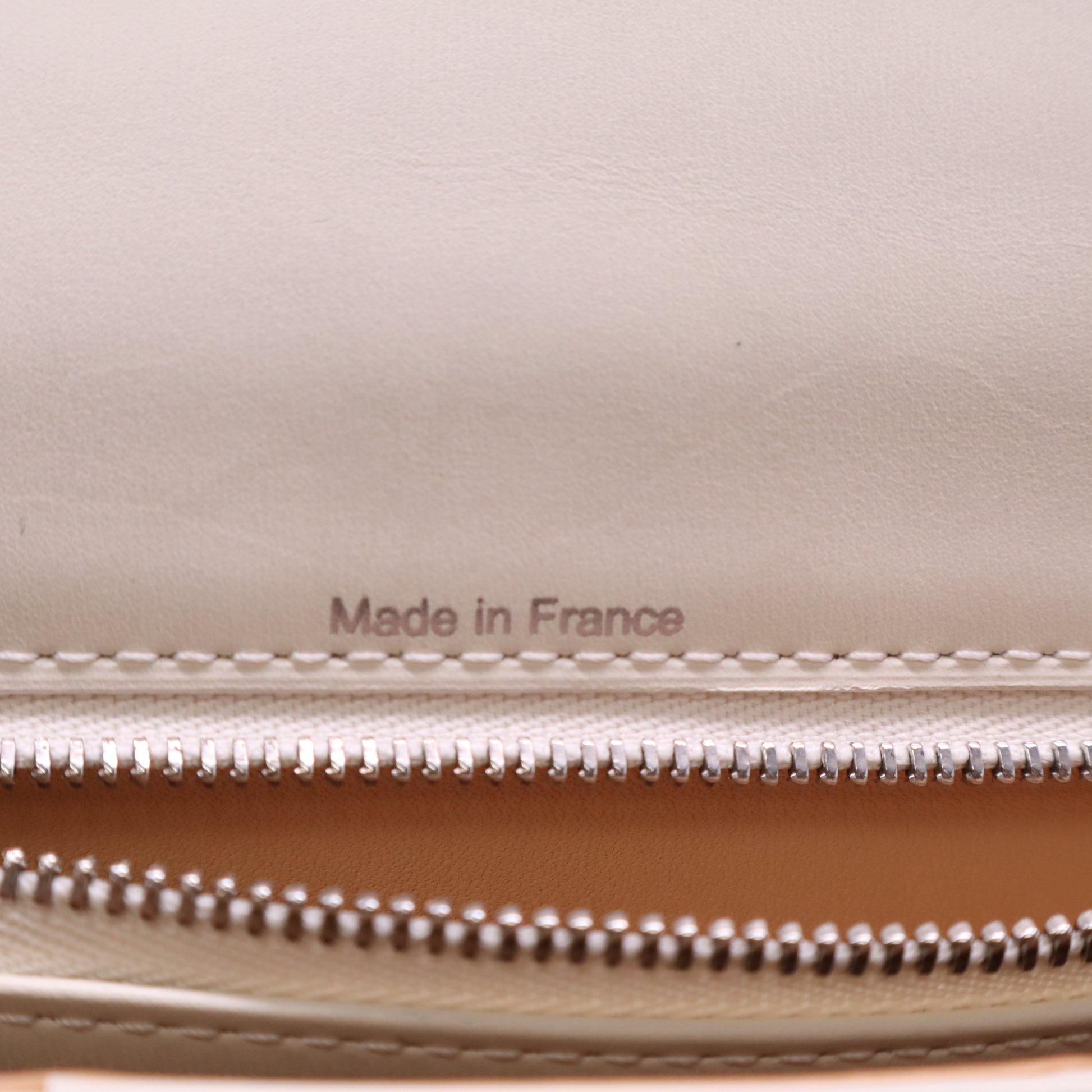 Calf Leather Brillant Box MM B22690