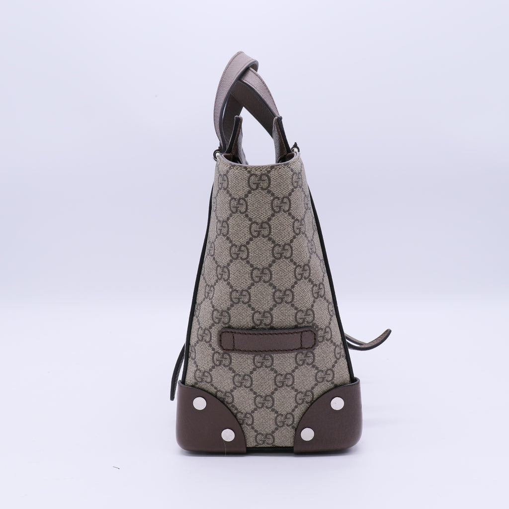 GG Supreme Monogram Textured Dollar B20898