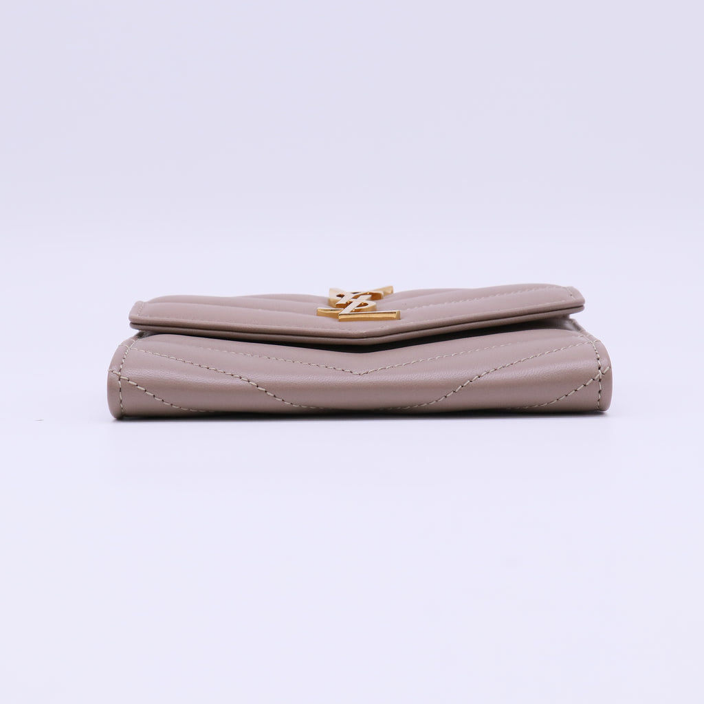 Saint Laurent Cassandre Matelasse Small Envelope Wallet W22114