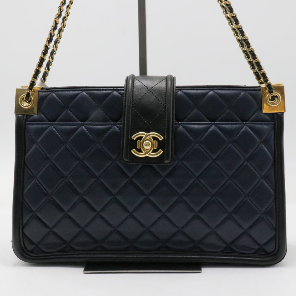 Lambskin Quilted Elegant CC Shopping Tote Navy Black For Gisel