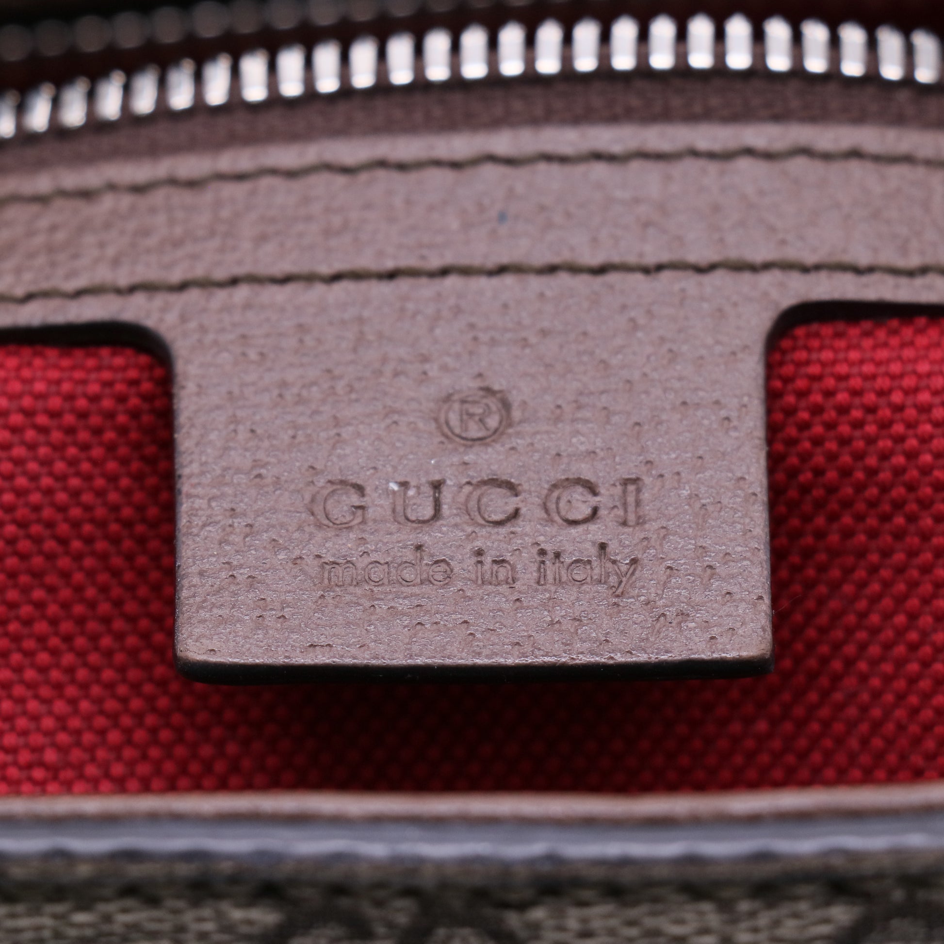 GG Supreme Monogram Textured Dollar B20898
